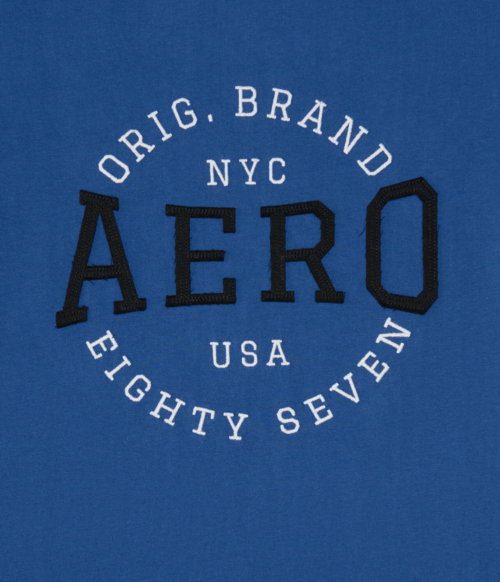 Aero Circle Appliqu&eacute; Graphic Tee