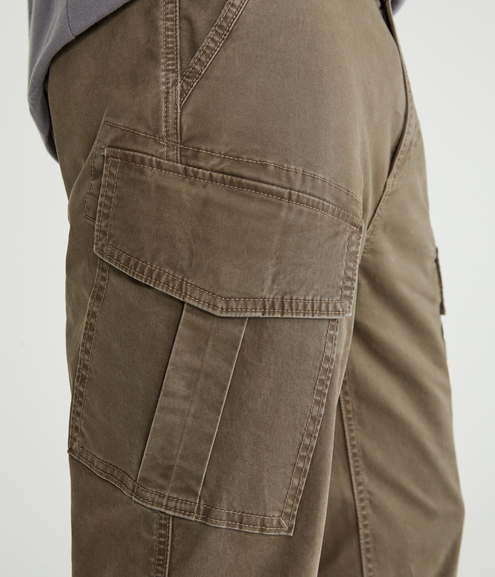 Slim Cargo Pants