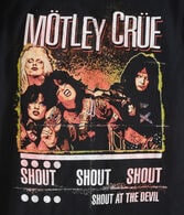 Mötley Crüe Shout At The Devil Oversized Graphic Tee