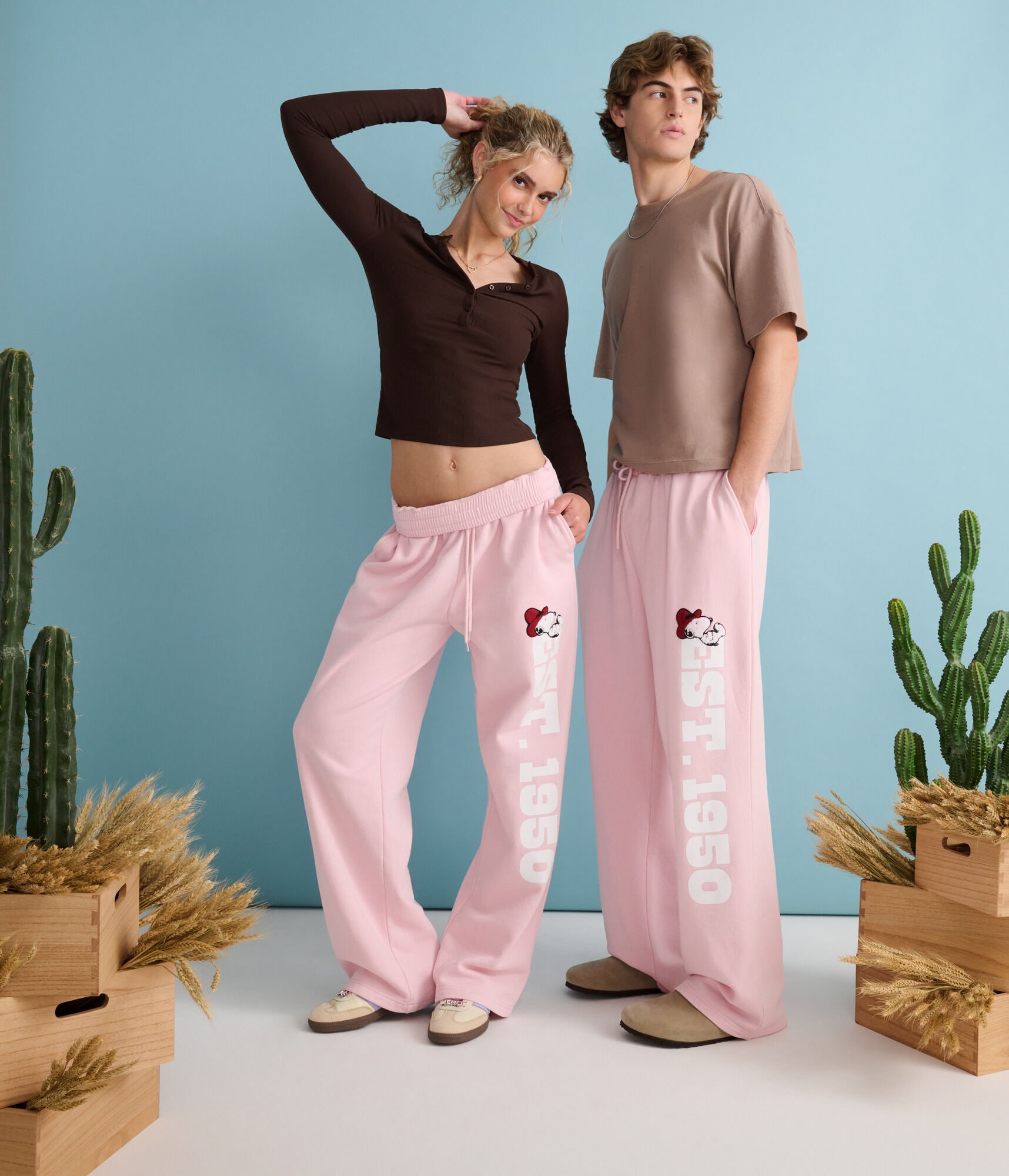 Peanuts® | Aéropostale Western Snoopy 1950 Straight Leg Sweatpants