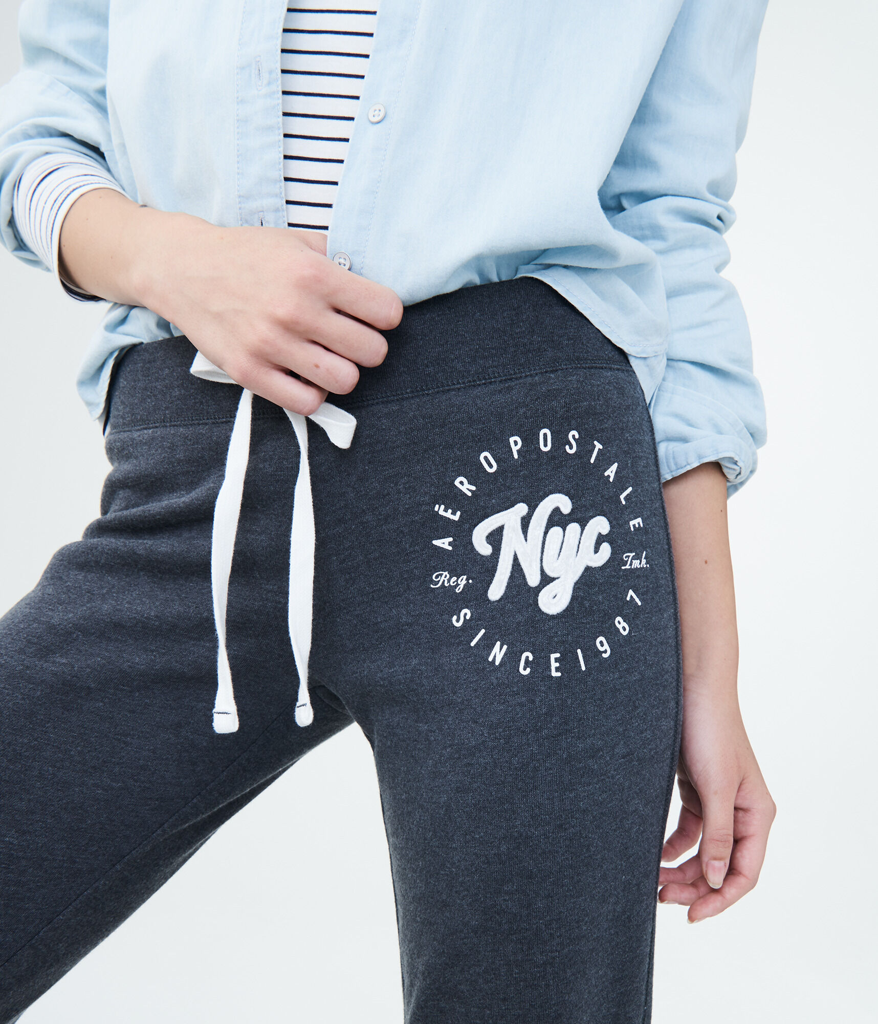 Aeropostale NYC Circle Jogger Sweatpants