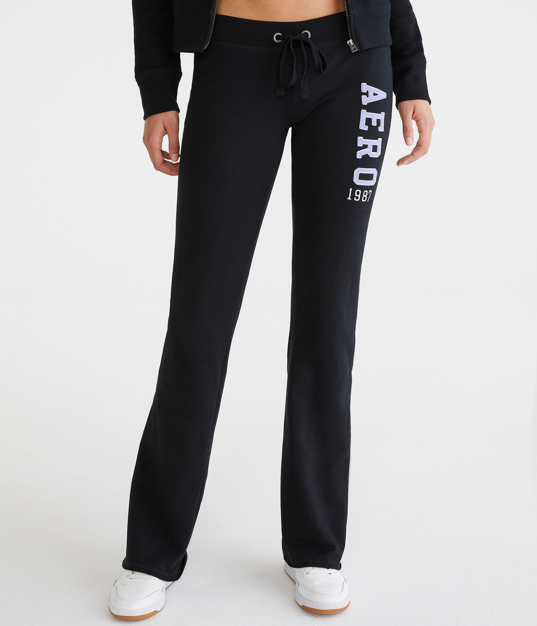 Aéropostale 1987 Fit & Flare Sweatpants in Red Aéropostale 1987 Fit & Flare Sweatpants in Red