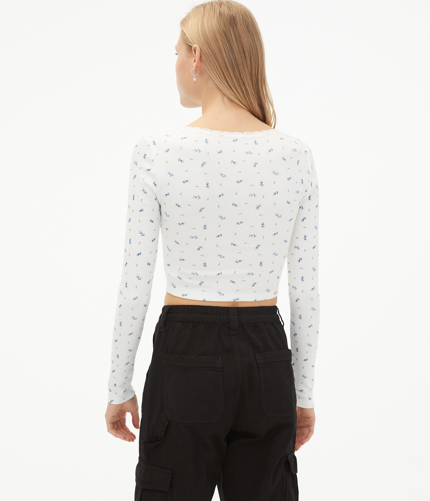 Long Sleeve Floral Crisscross Lace Crop Top