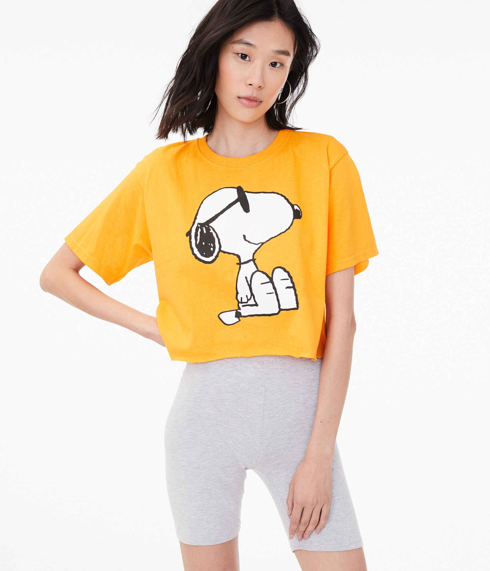 Sunglasses Snoopy Cropped Graphic Tee***