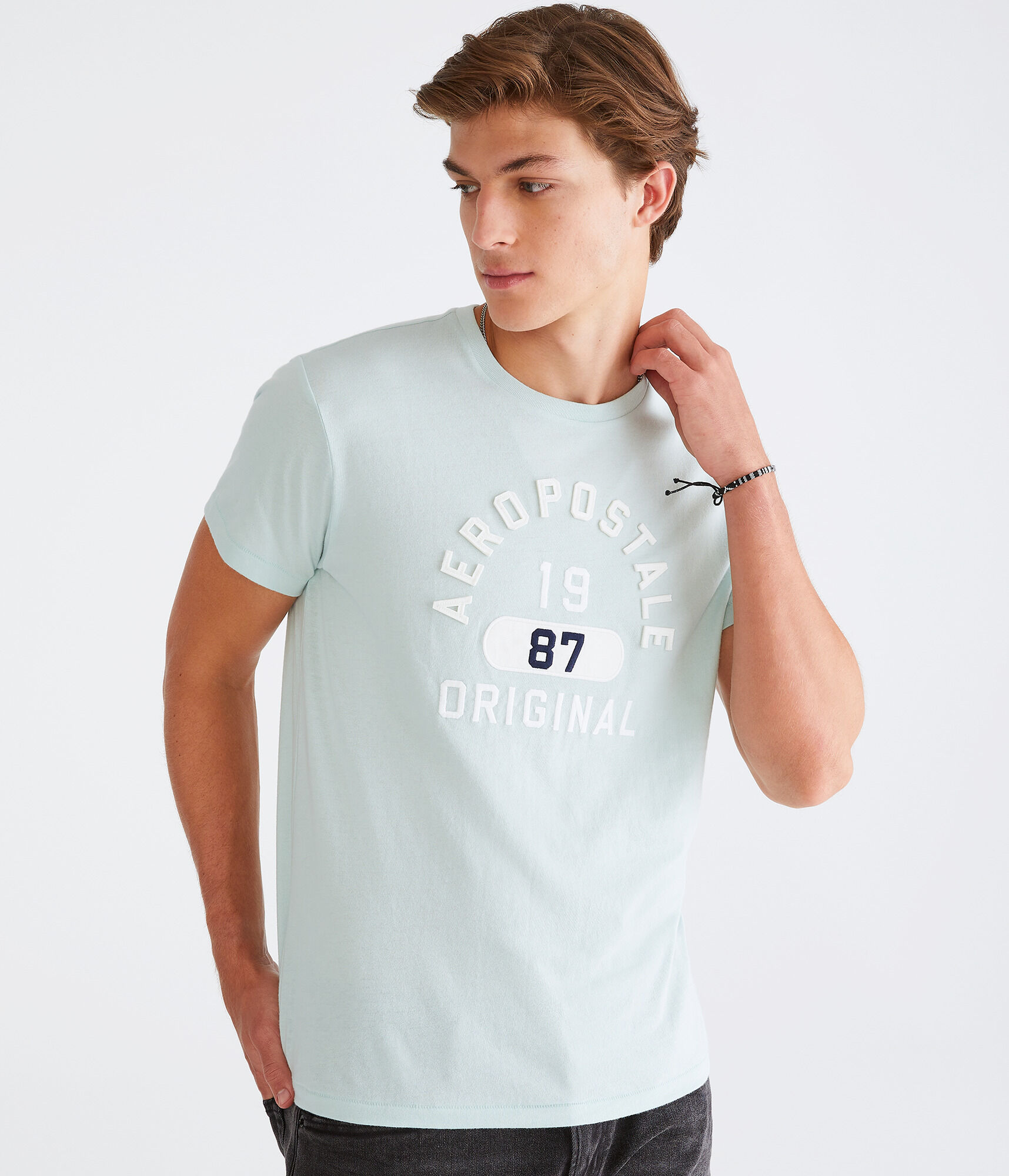 Aeropostale Original Arch Appliqu&eacute; Graphic Tee