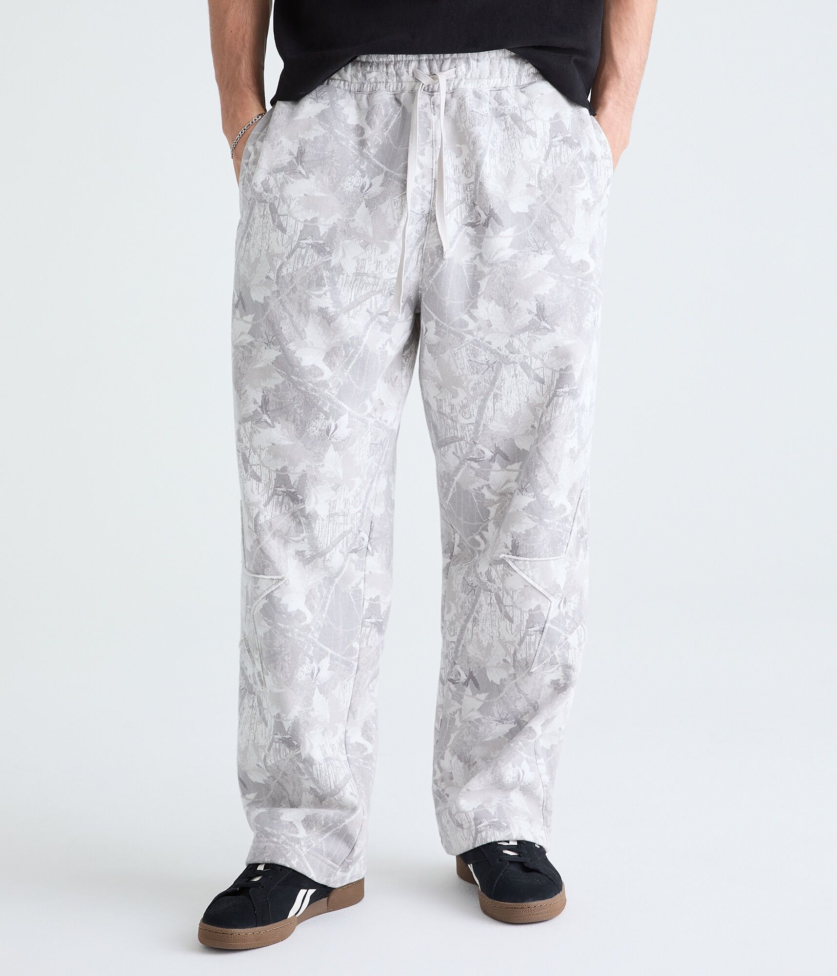 Cloud Soft Forest Camo Star Appliqu&eacute; Baggy Sweatpants