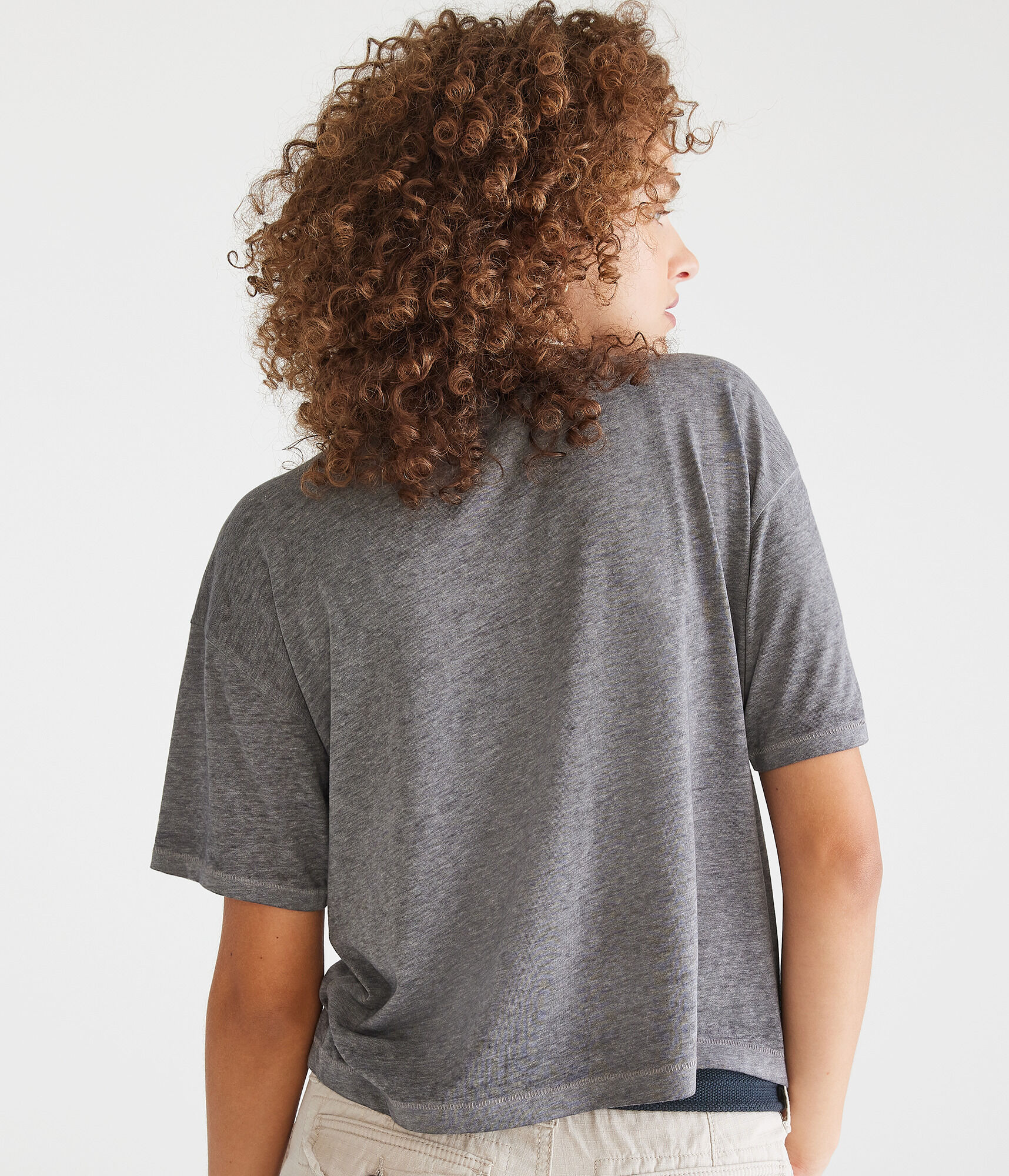 Aeropostale 87 Logo Vintage Graphic Tee