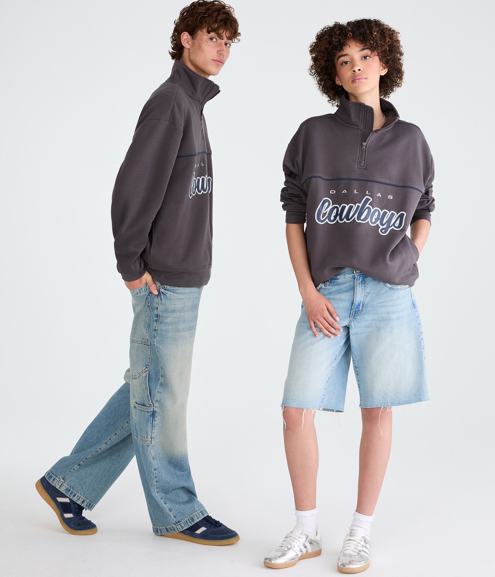 Dallas Cowboys Quarter-Zip Sweatshirt