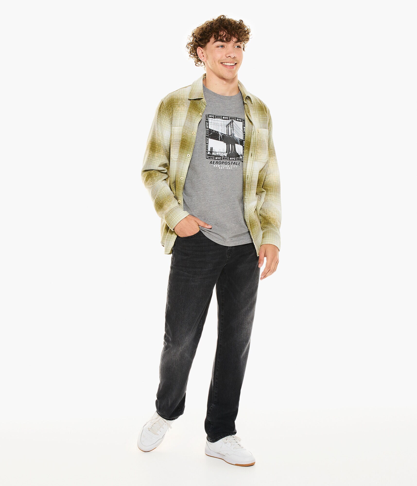 Aeropostale NYC Bridge Graphic Tee
