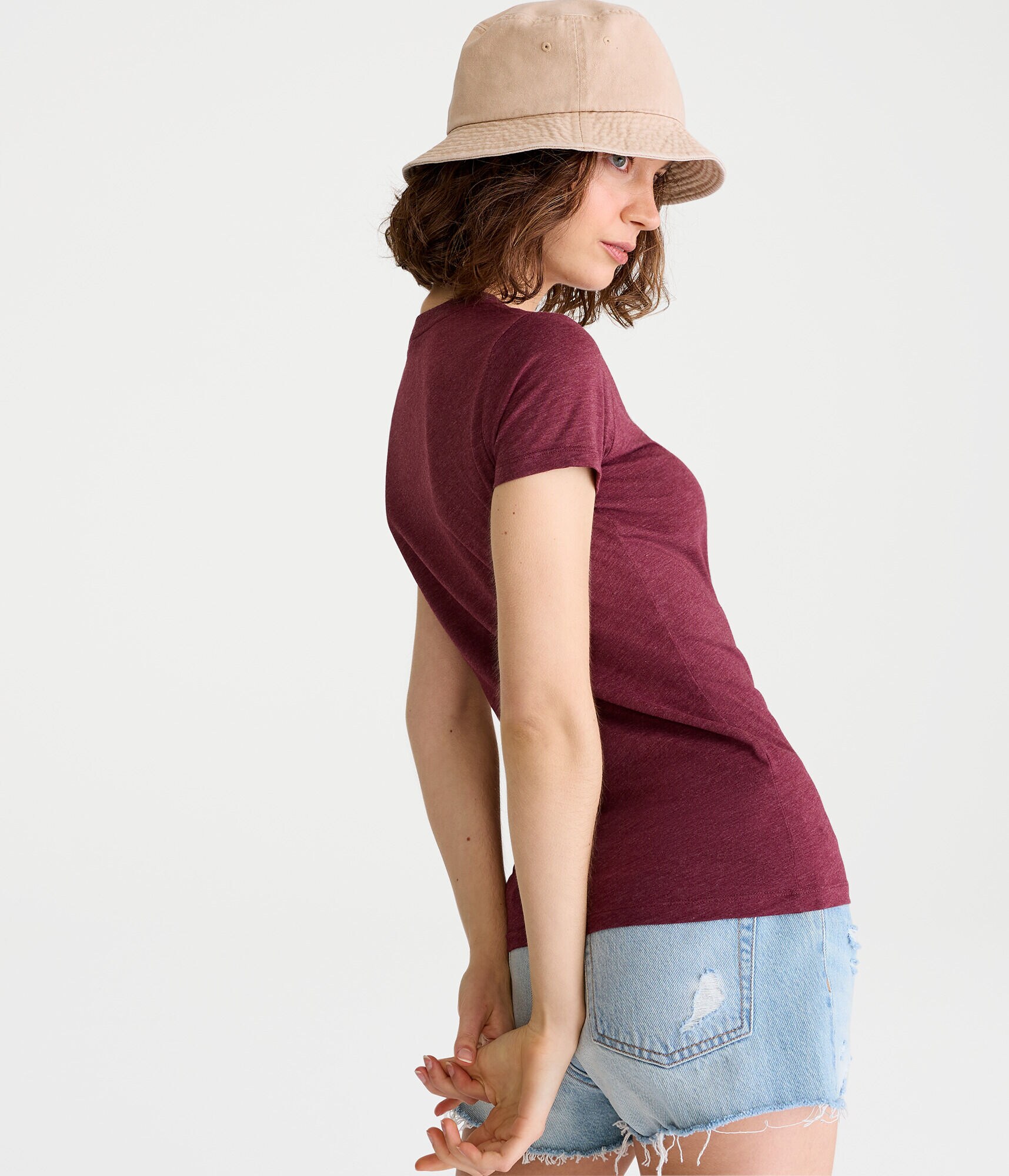 Aeropostale New York 87 Appliqu&eacute; Graphic Tee