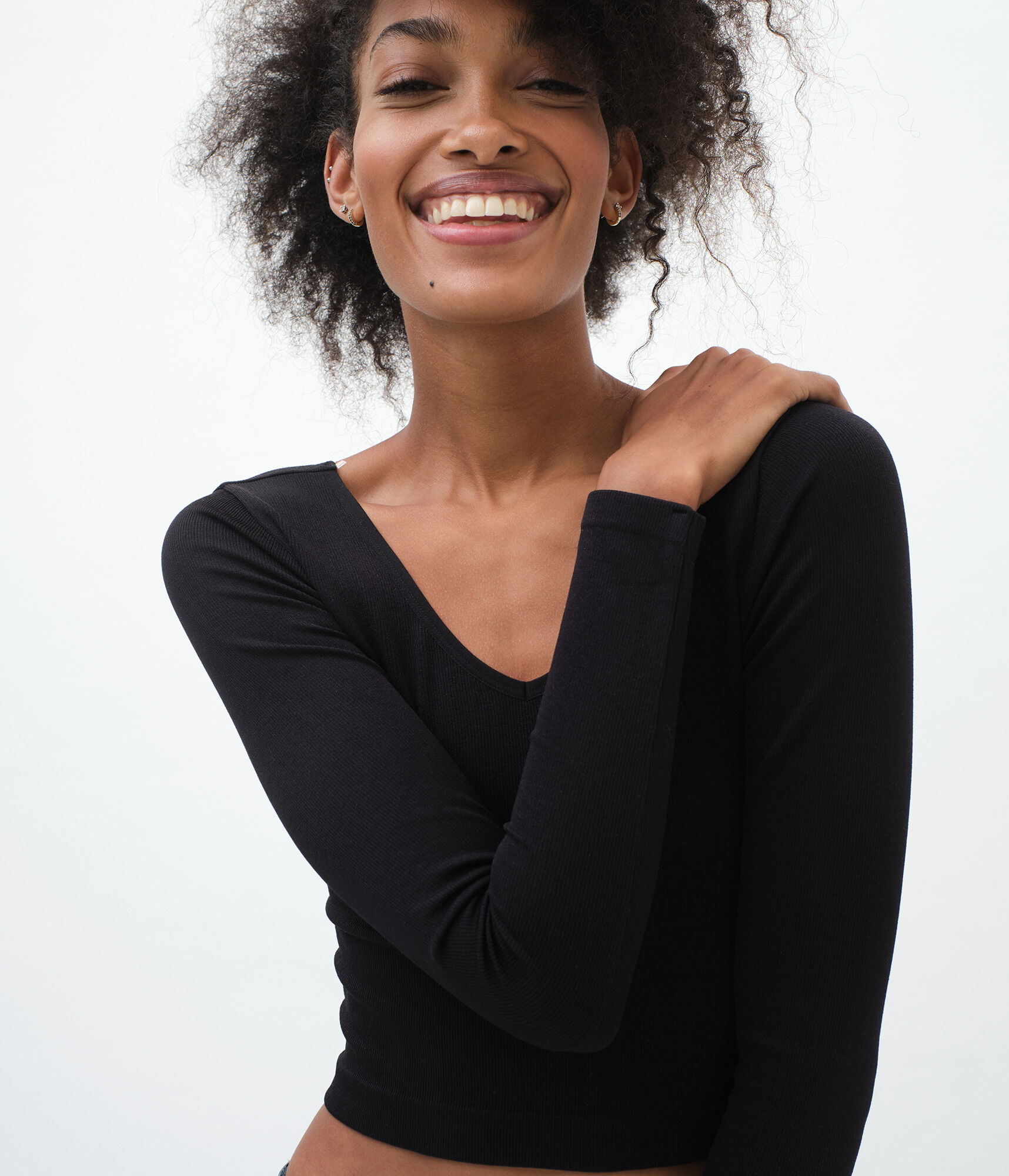 Long Sleeve Seamless V-Neck Crop Top