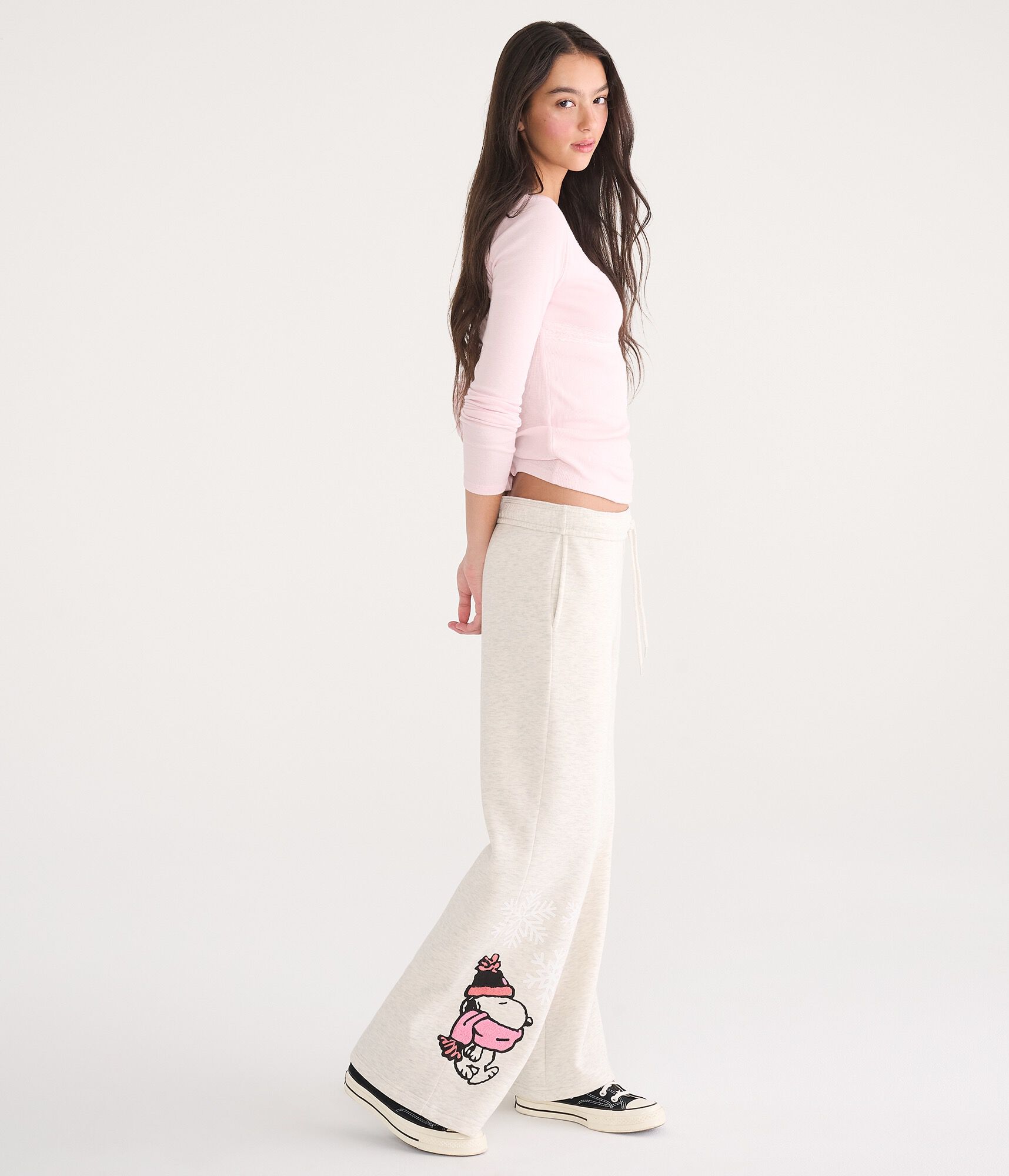 Snoopy Scarf Mid-Rise Wide Leg Sweatpants