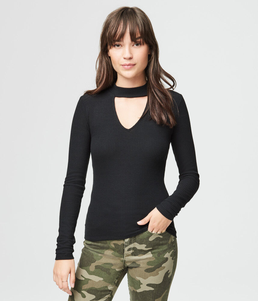 Long Sleeve Keyhole Mock-Neck Top