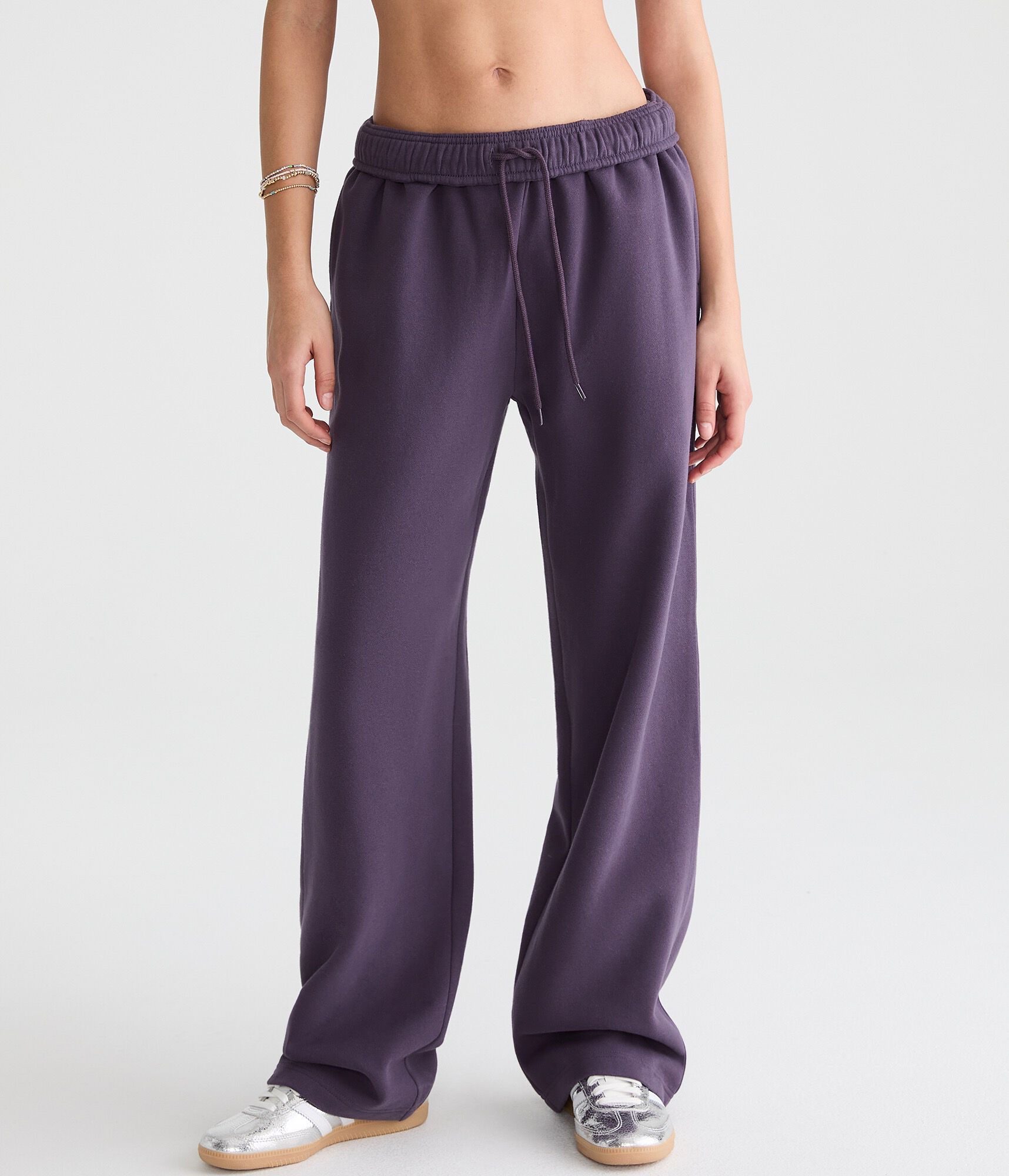 Cloud Soft Mid-Rise Straight Leg Sweatpants