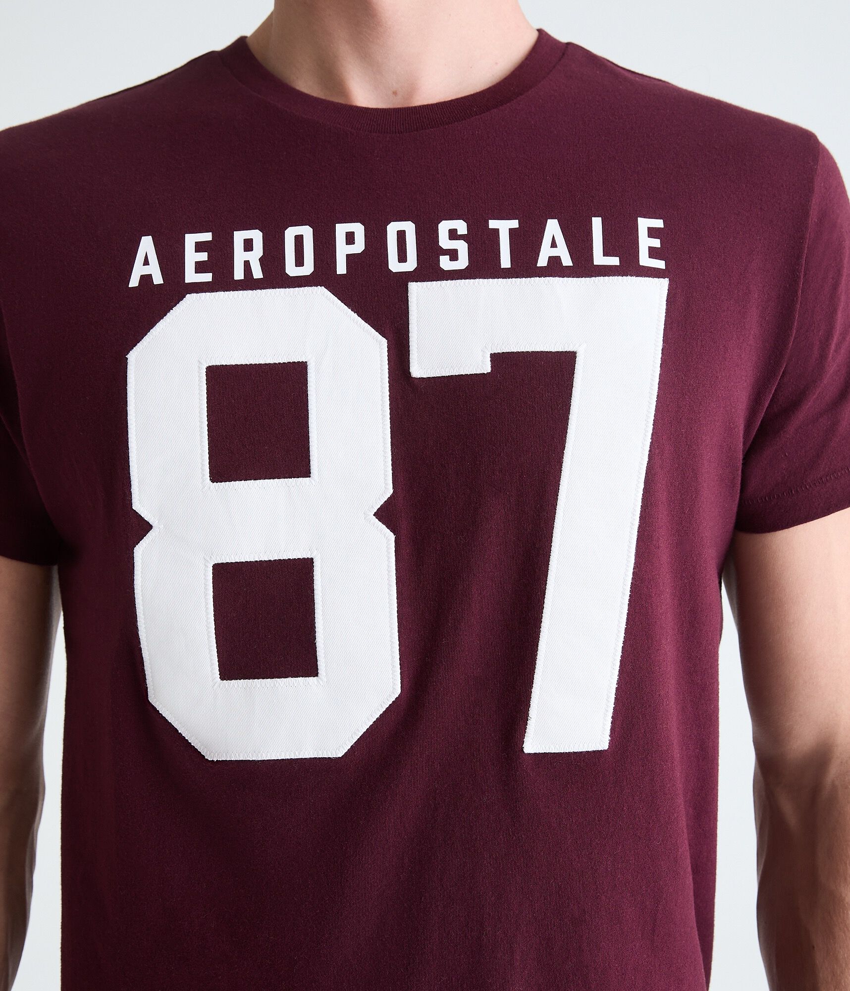 Aeropostale Large 87 Appliqu&eacute; Graphic Tee
