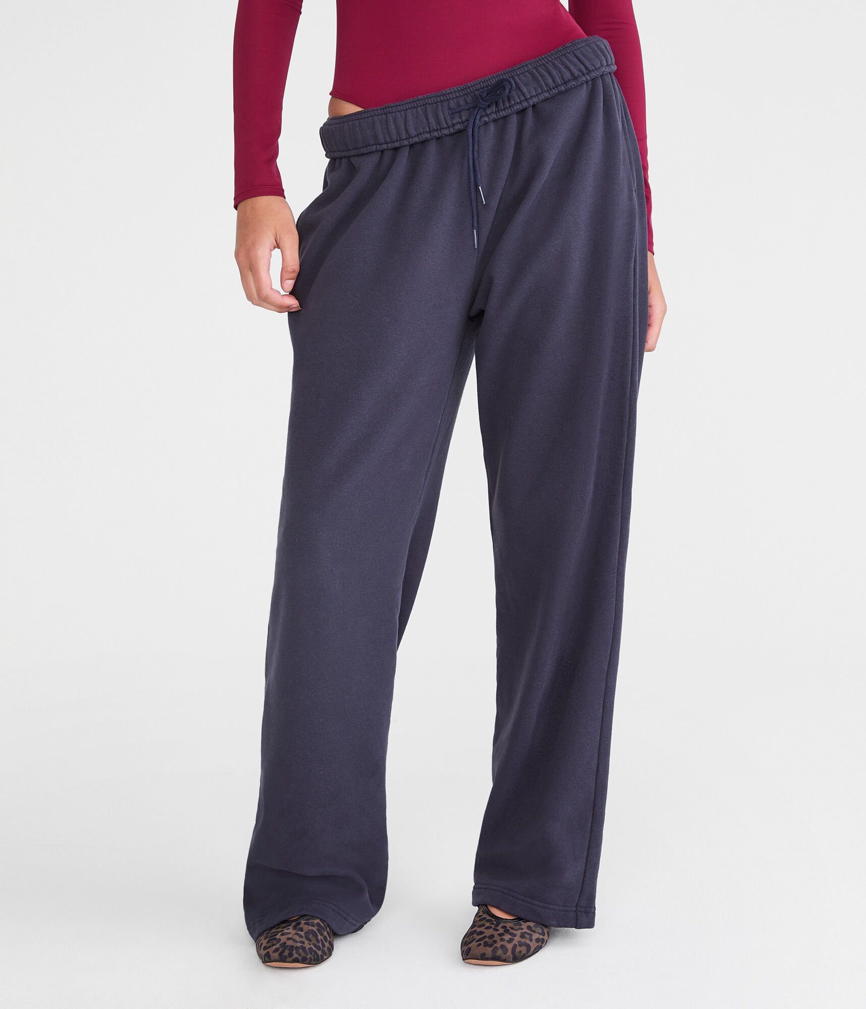 Cloud Soft Mid-Rise Straight Leg Sweatpants