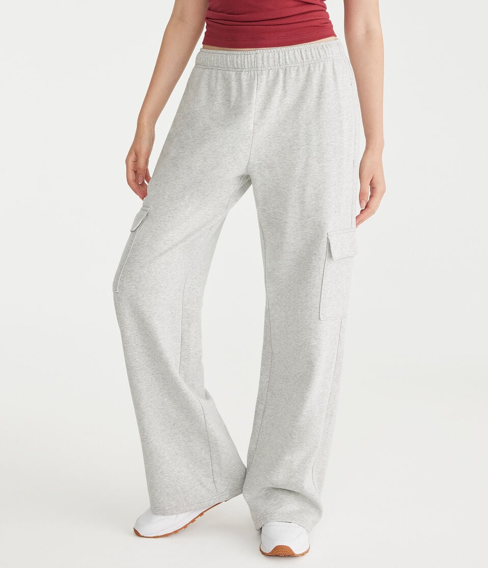 Low-Rise Cargo Wide Leg Sweatpants