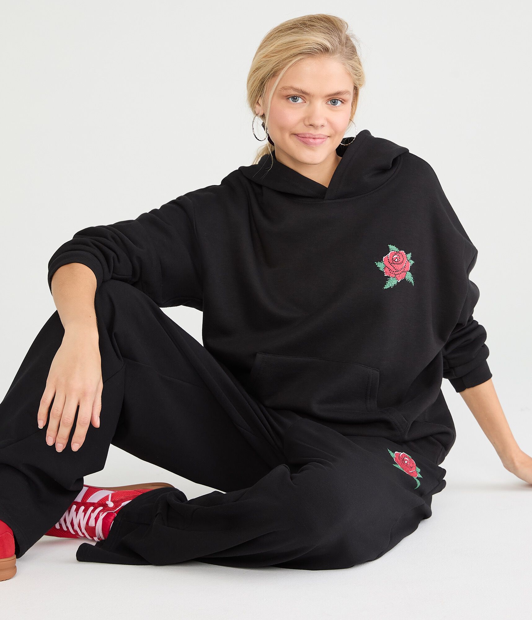 Cloud Soft Tattoo Roses Pullover Hoodie