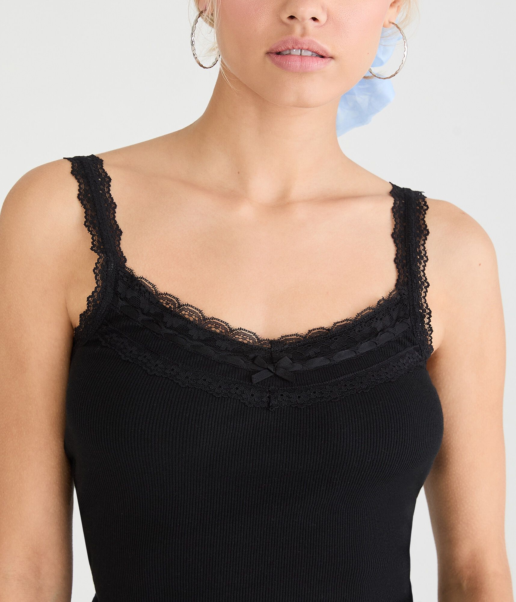 Ribbon &amp;amp; Lace Scoop-Neck Tank