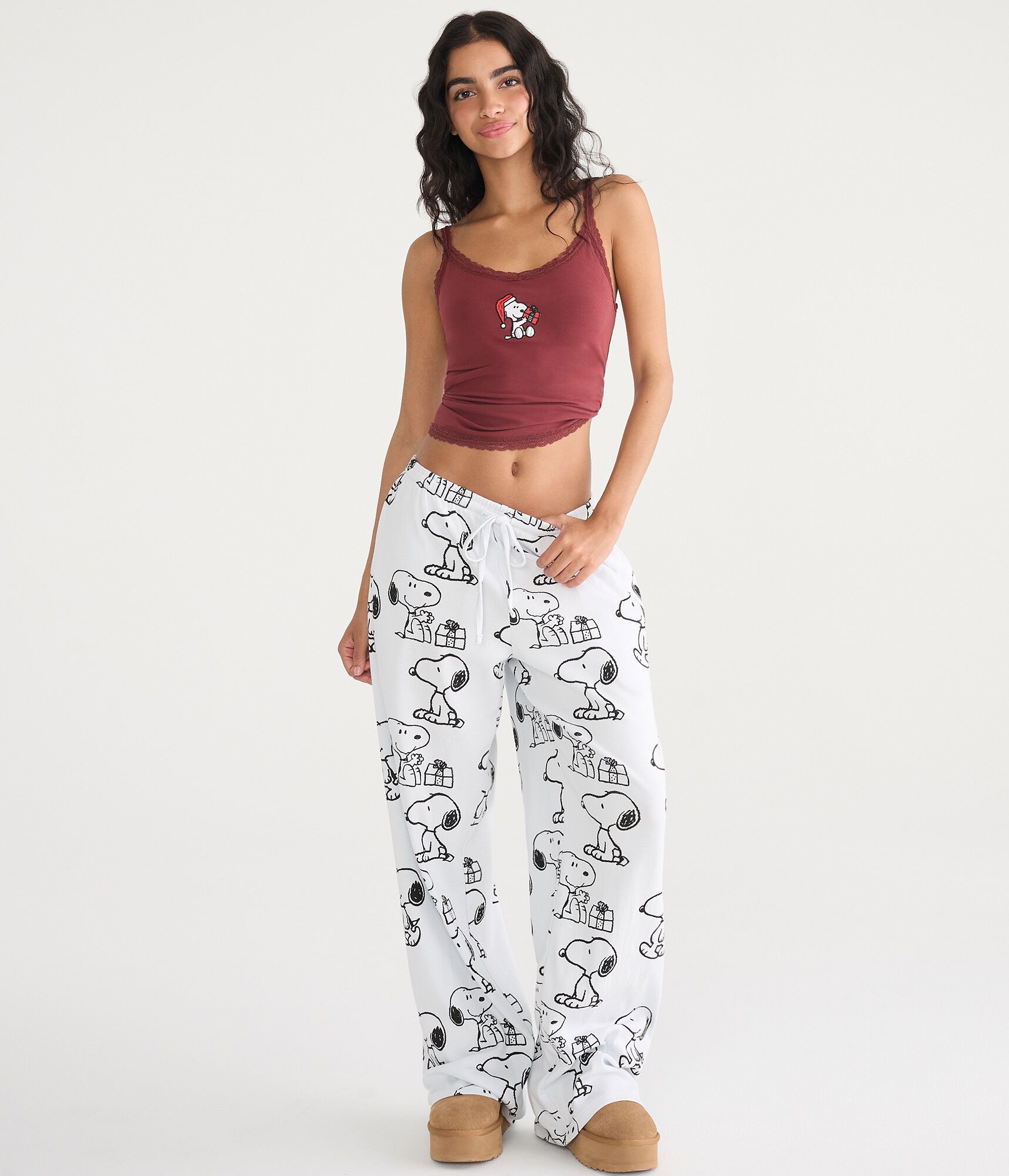Snoopy Present Lace Scoop-Neck Cami
