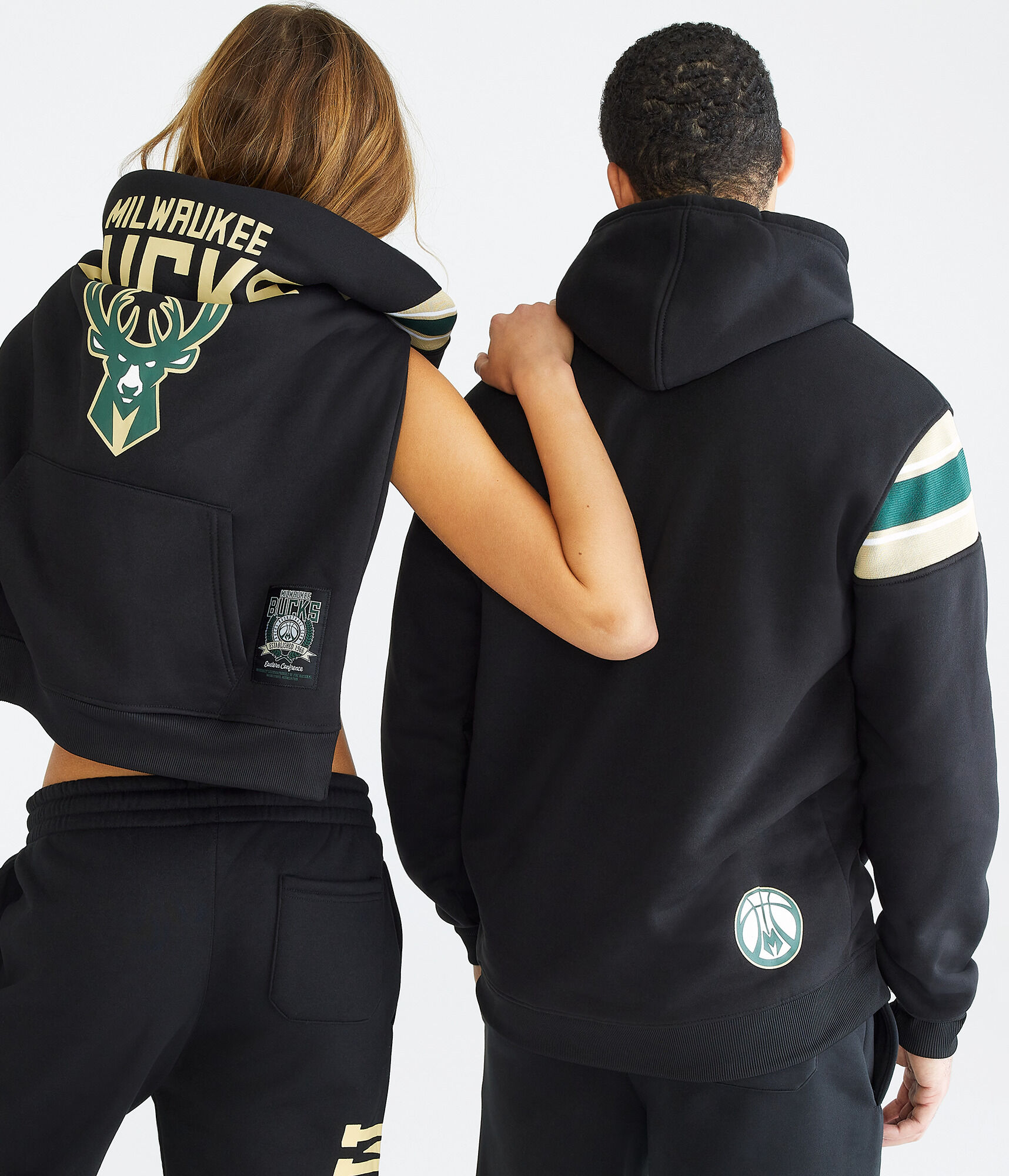 Milwaukee Bucks Pullover Hoodie