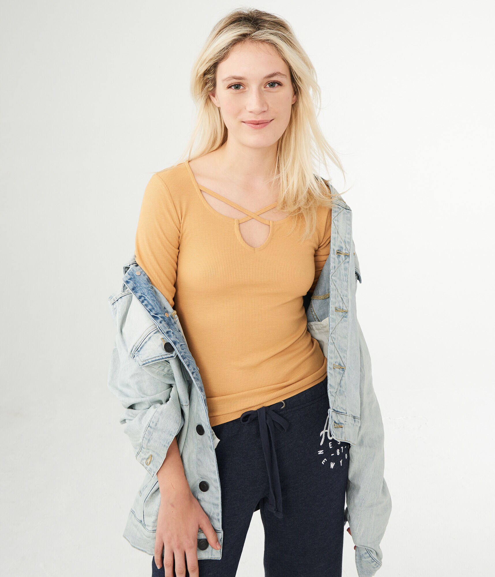 Long Sleeve Crisscross Bodycon Top***