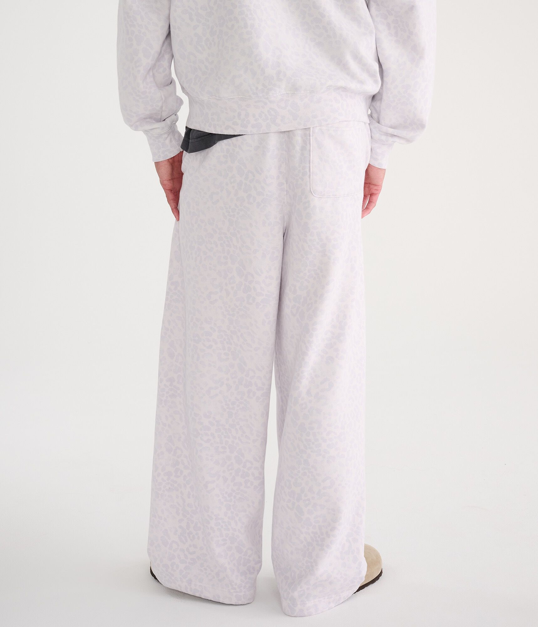 Cloud Soft Snow Leopard Print Super Baggy Sweatpants