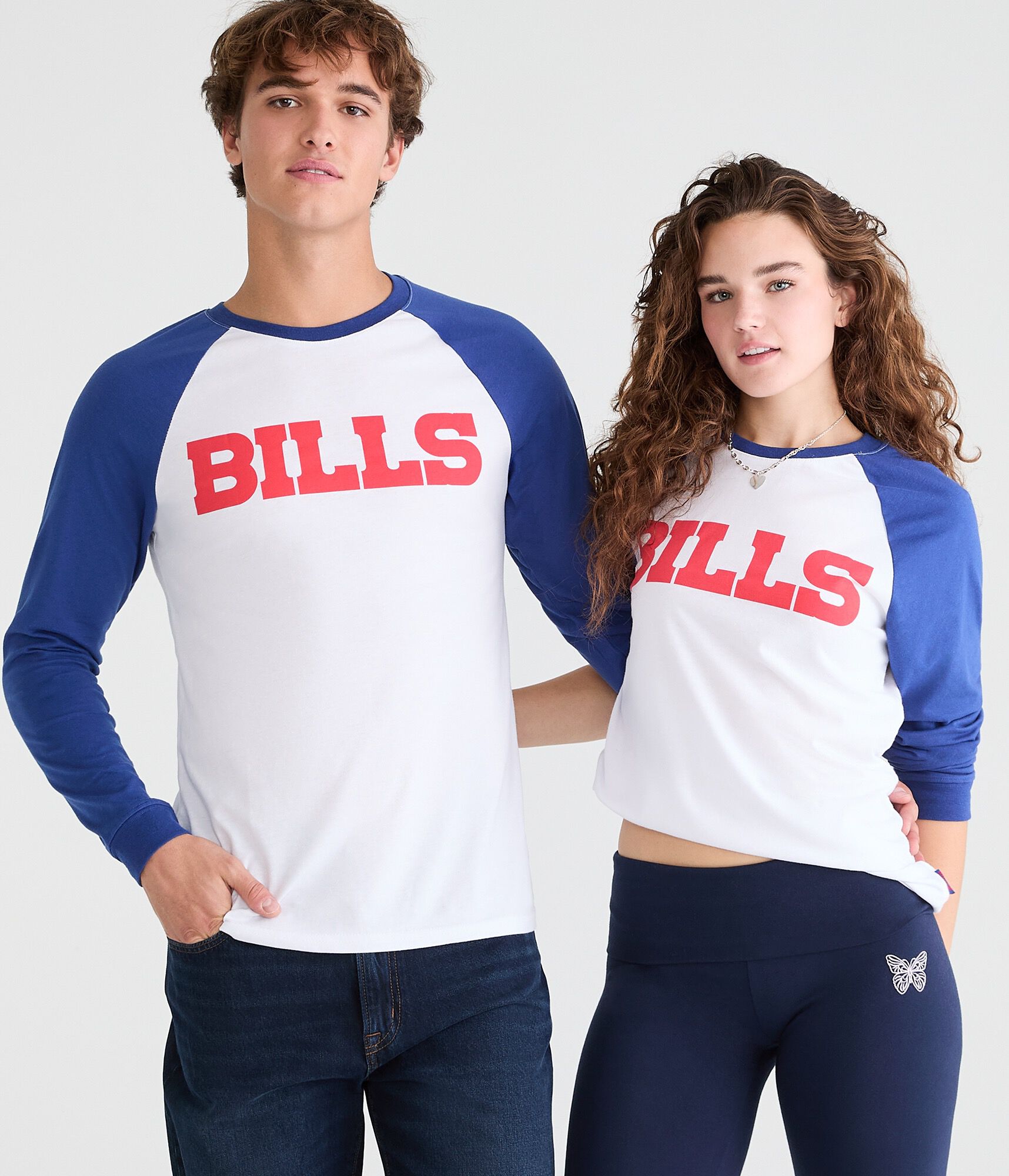 Long Sleeve Buffalo Bills Relaxed Raglan Graphic Tee