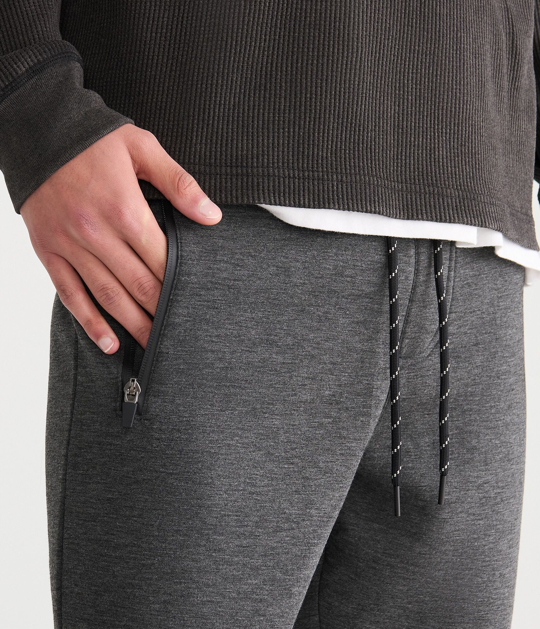 Aero MVMNT Tech Fleece Joggers