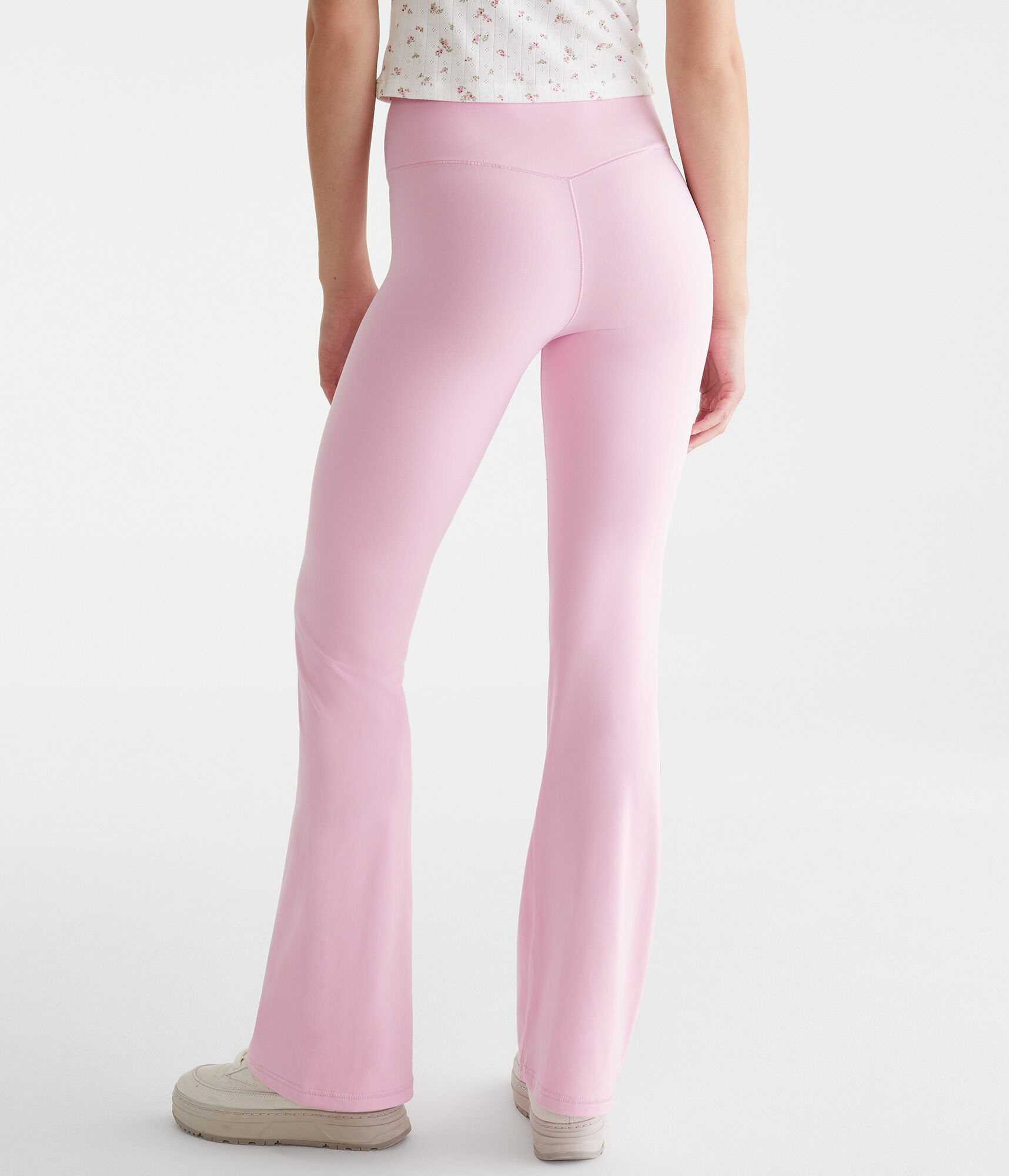Buttery Soft High-Rise V-Waist Flare Leggings