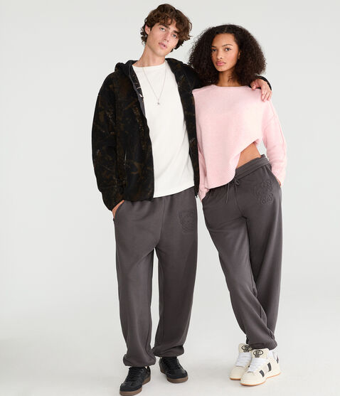 Hello Kitty | Aero Tonal Teddy Jogger Sweatpants Hello Kitty | Aero Tonal Teddy Jogger Sweatpants