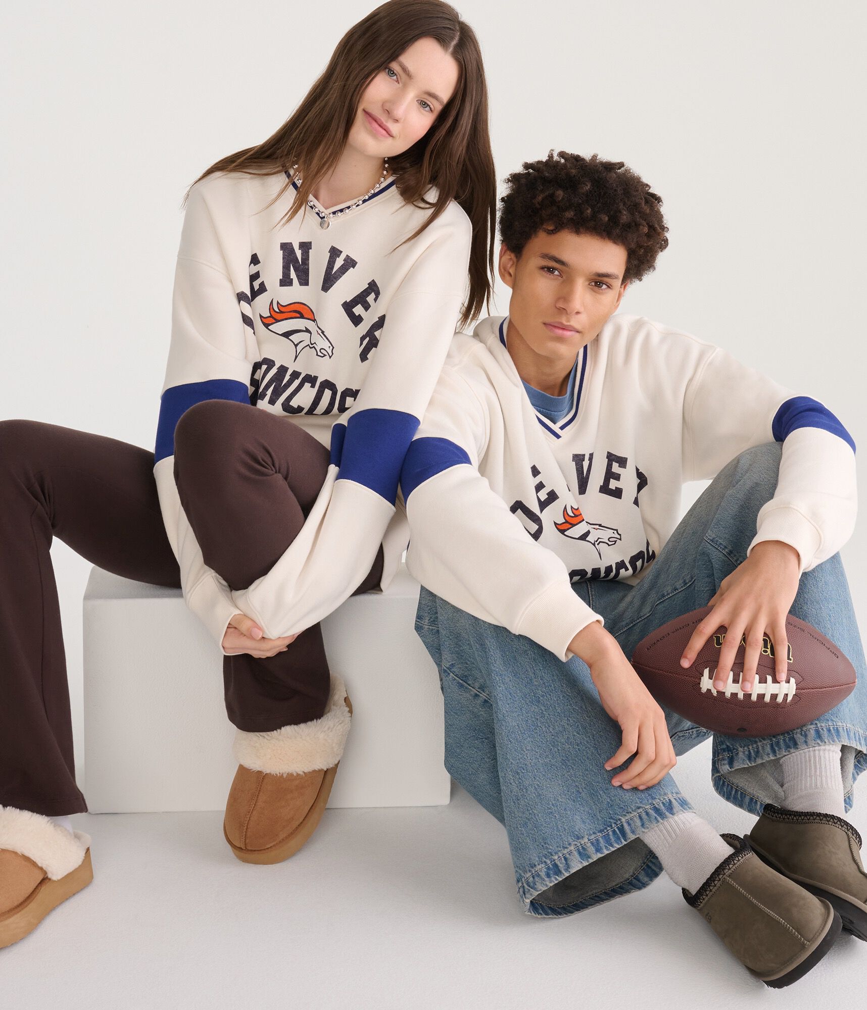 Denver Broncos V-Neck Sweatshirt