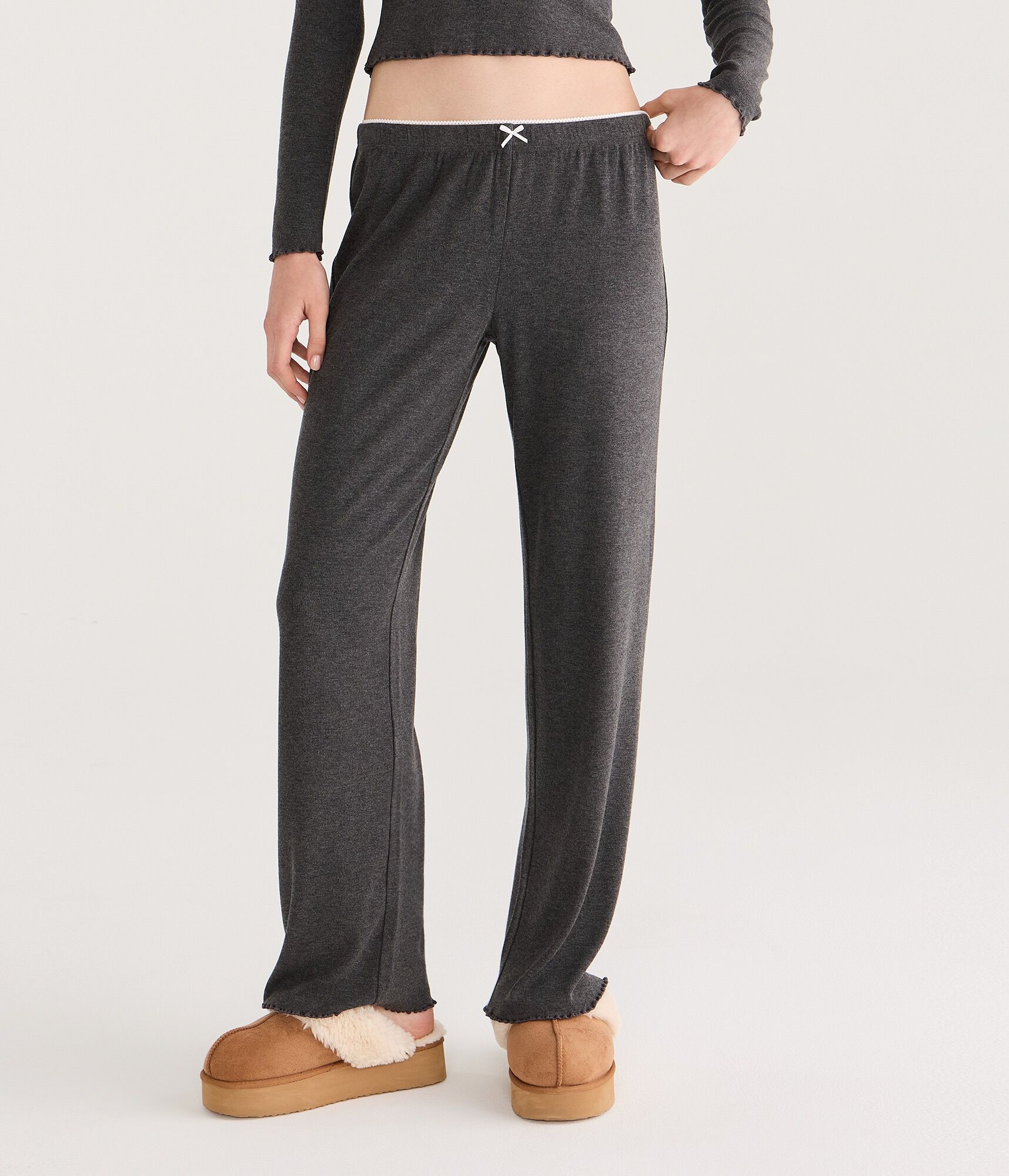 Ribbed Lettuce-Edge Sleep Pants