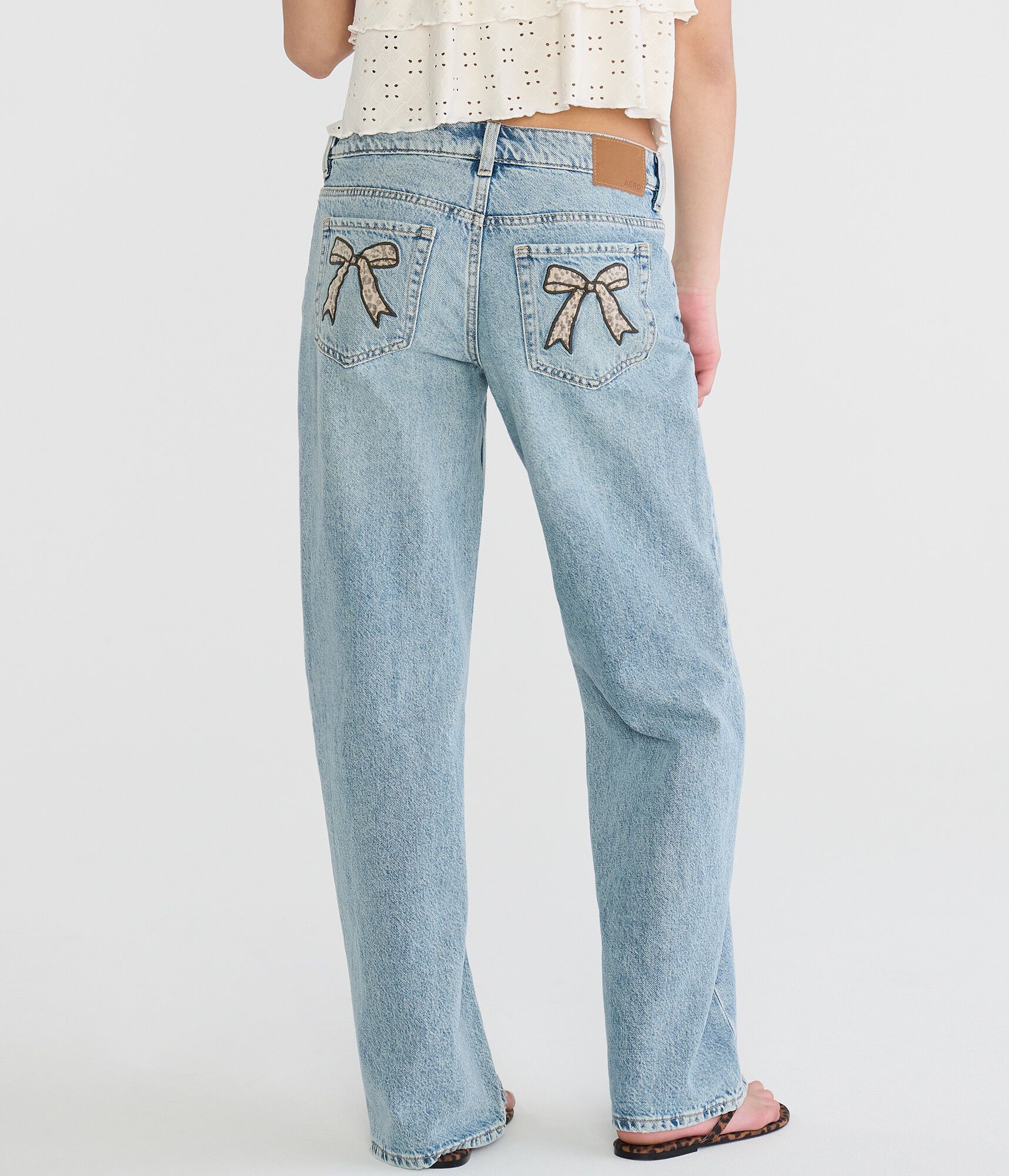 Low-Rise Baggy Wide Leg Leopard Bow Jean