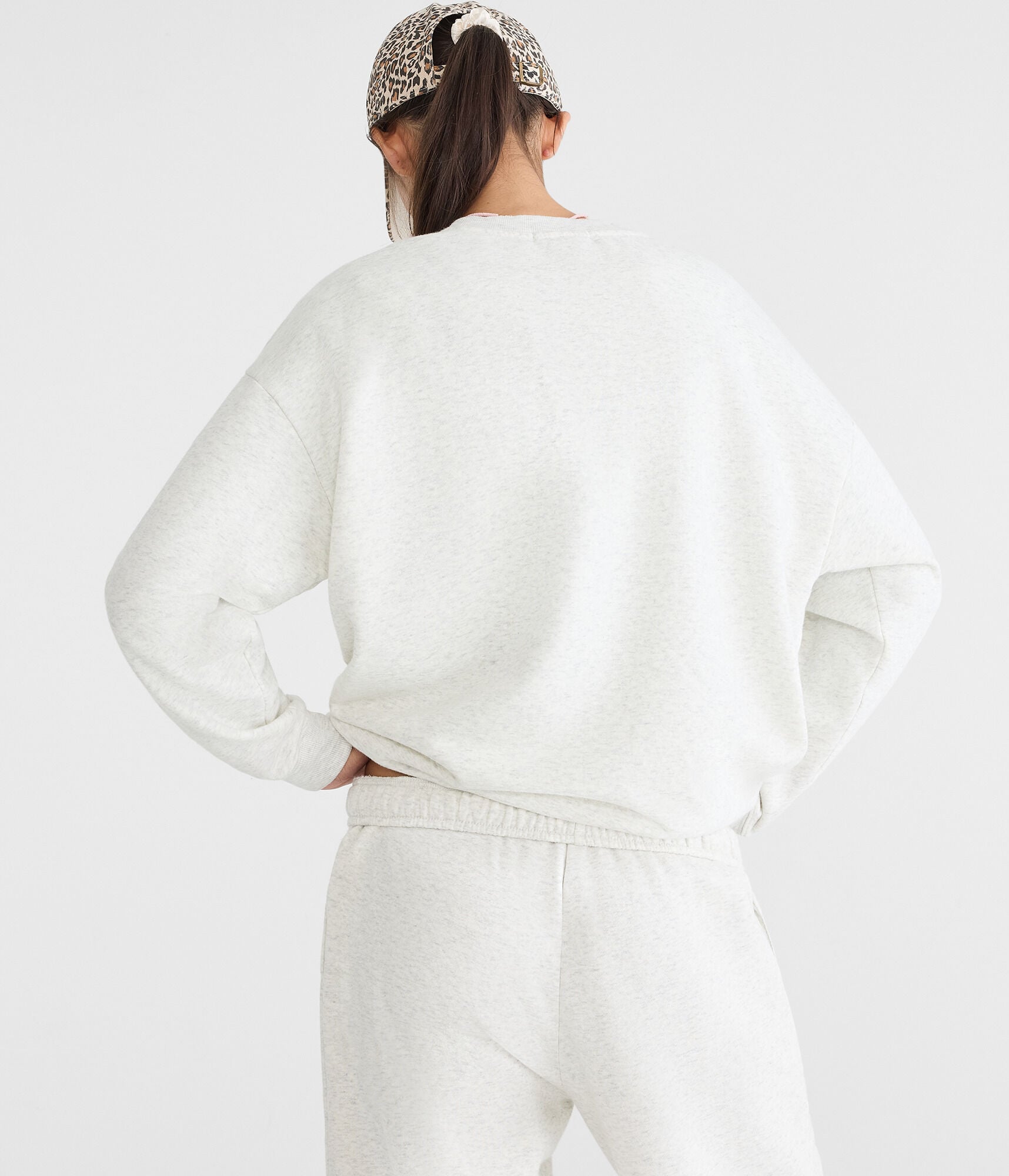 Cloud Soft Lace Bow Oversized Crew Sweatshirt
