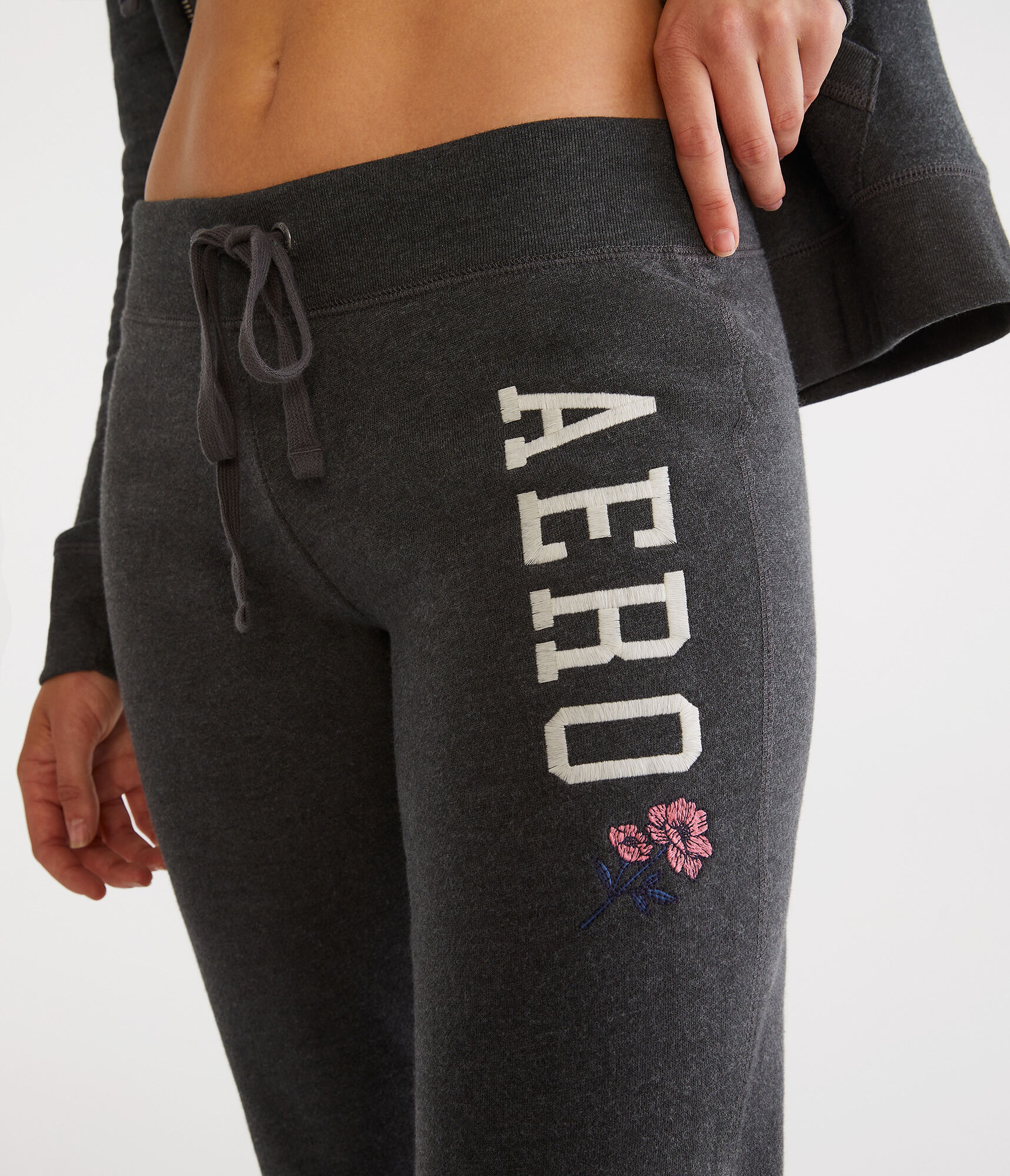 Aero Flower Jogger Sweatpants