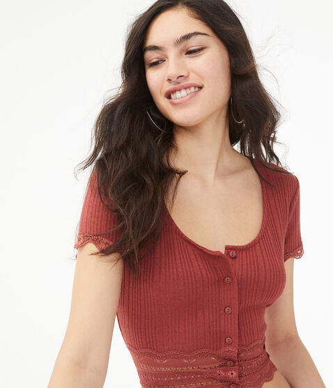 Lacy Buttoned Bodycon Crop Top Lacy Buttoned Bodycon Crop Top