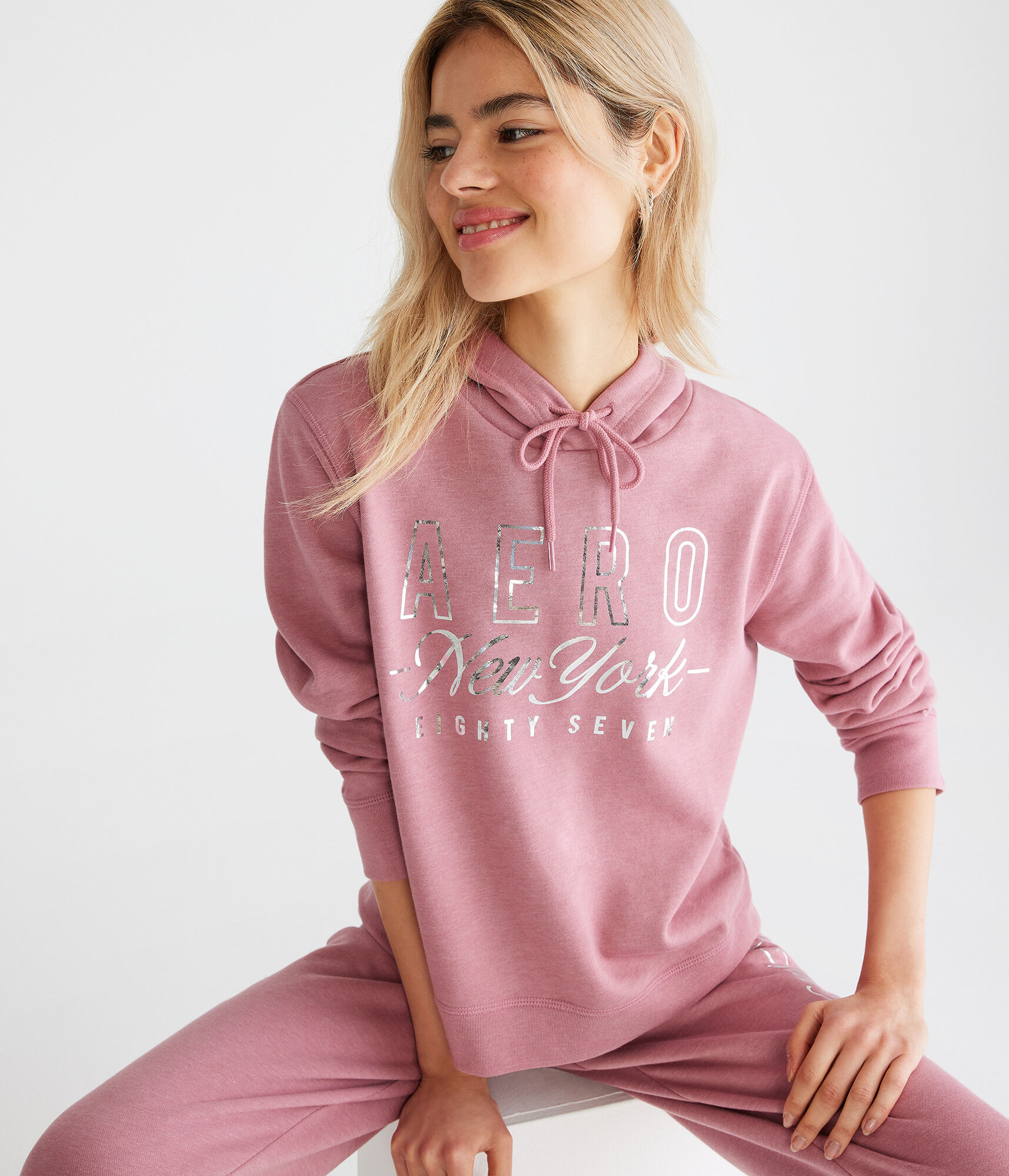 Aero New York Pullover Hoodie