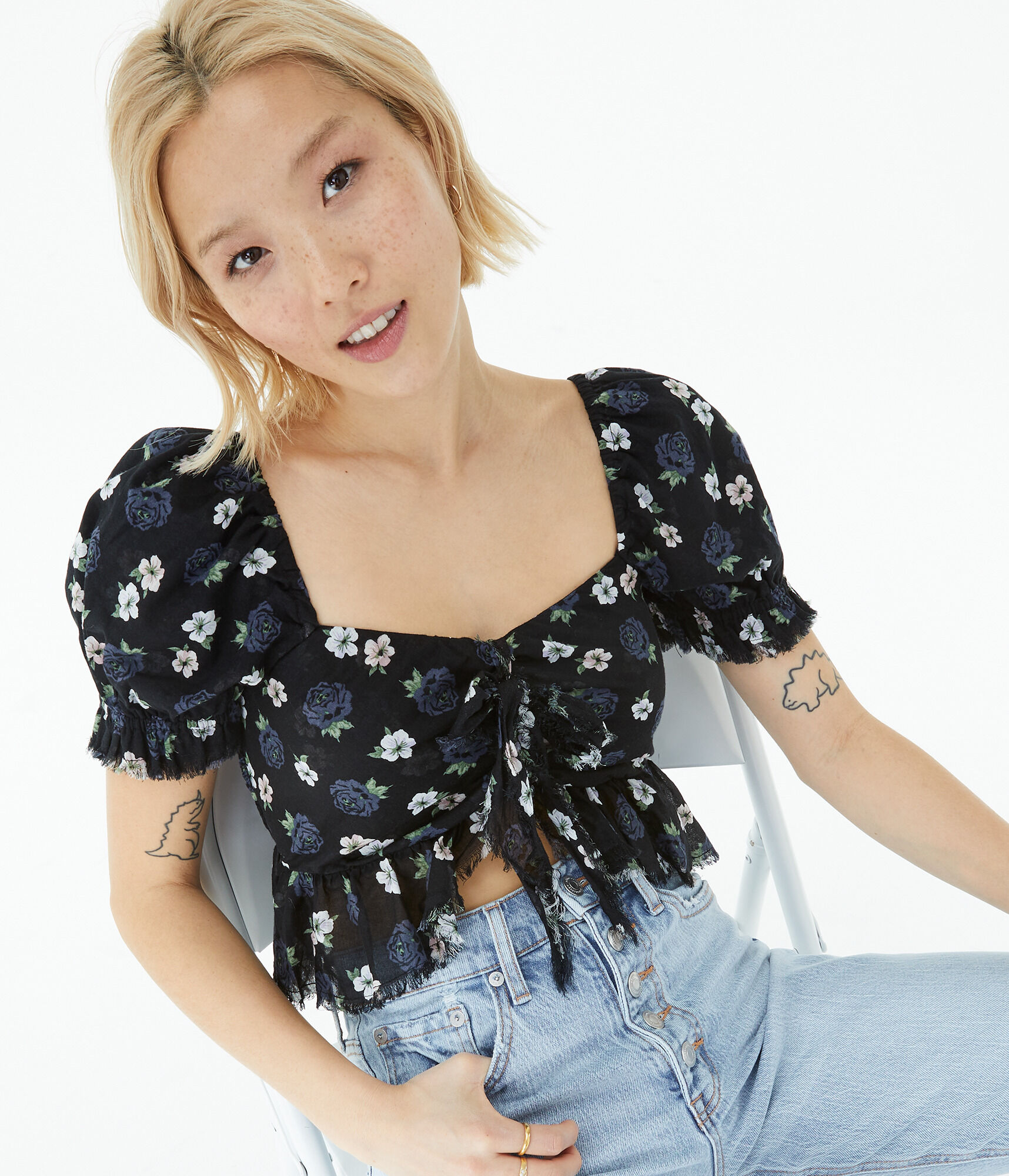Floral Puff Sleeve Crop Top