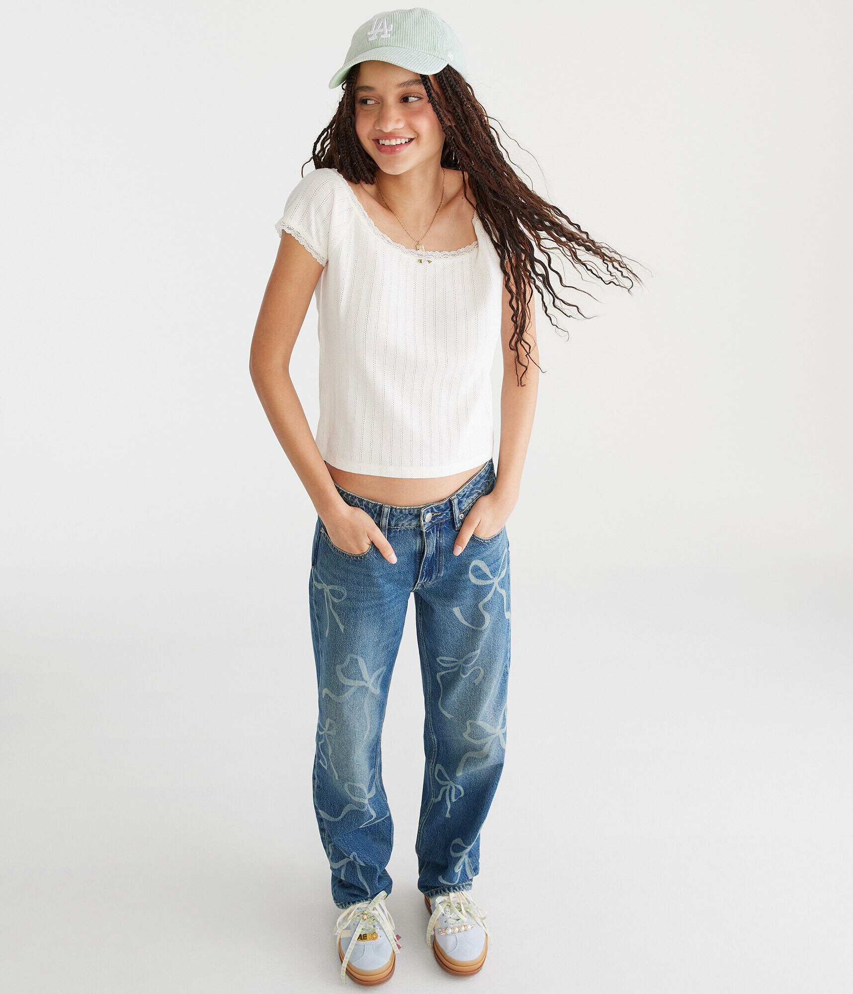 Low-Rise Baggy Bows Jean