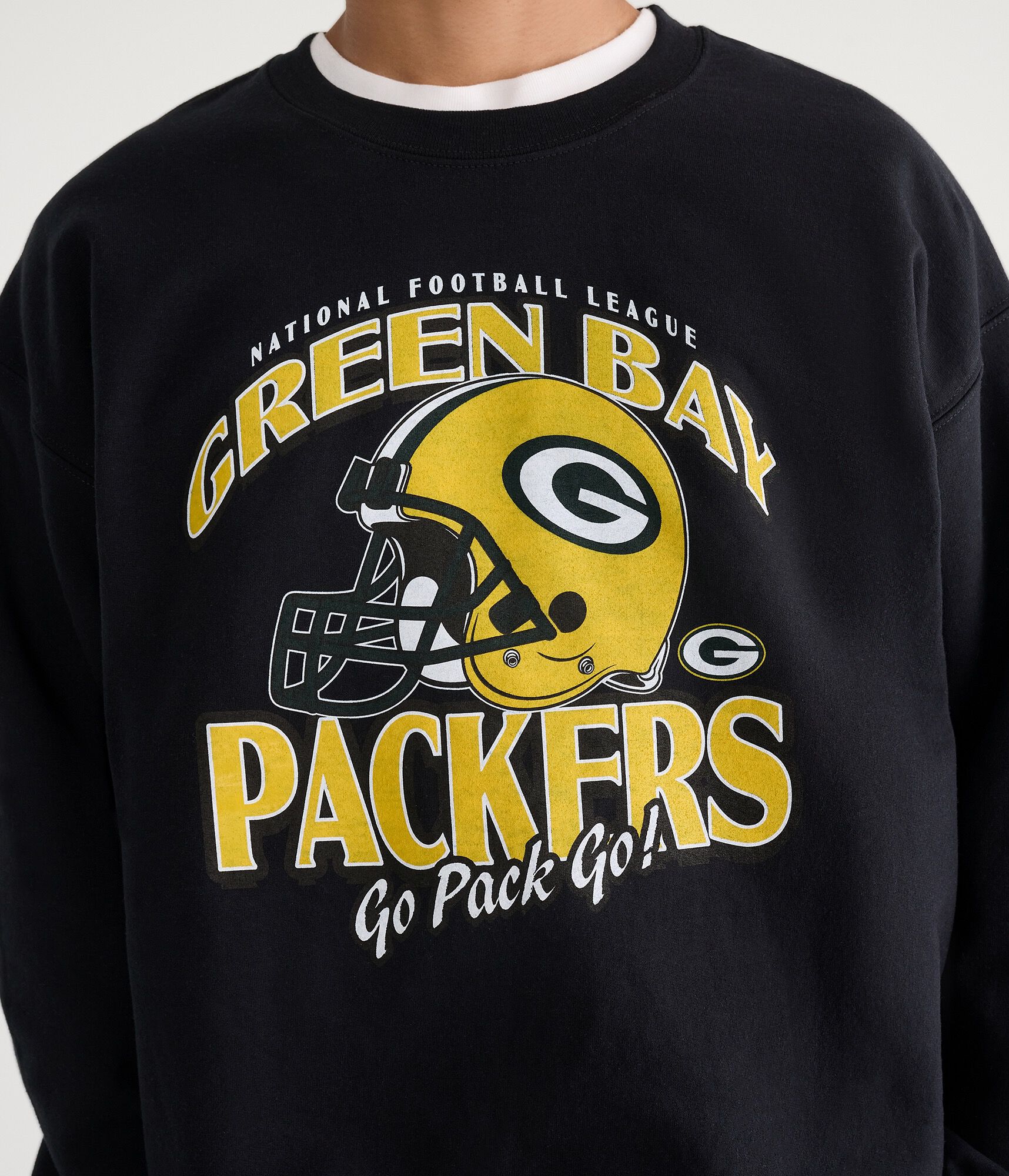 Green Bay Packers Helmet Crew Sweatshirt