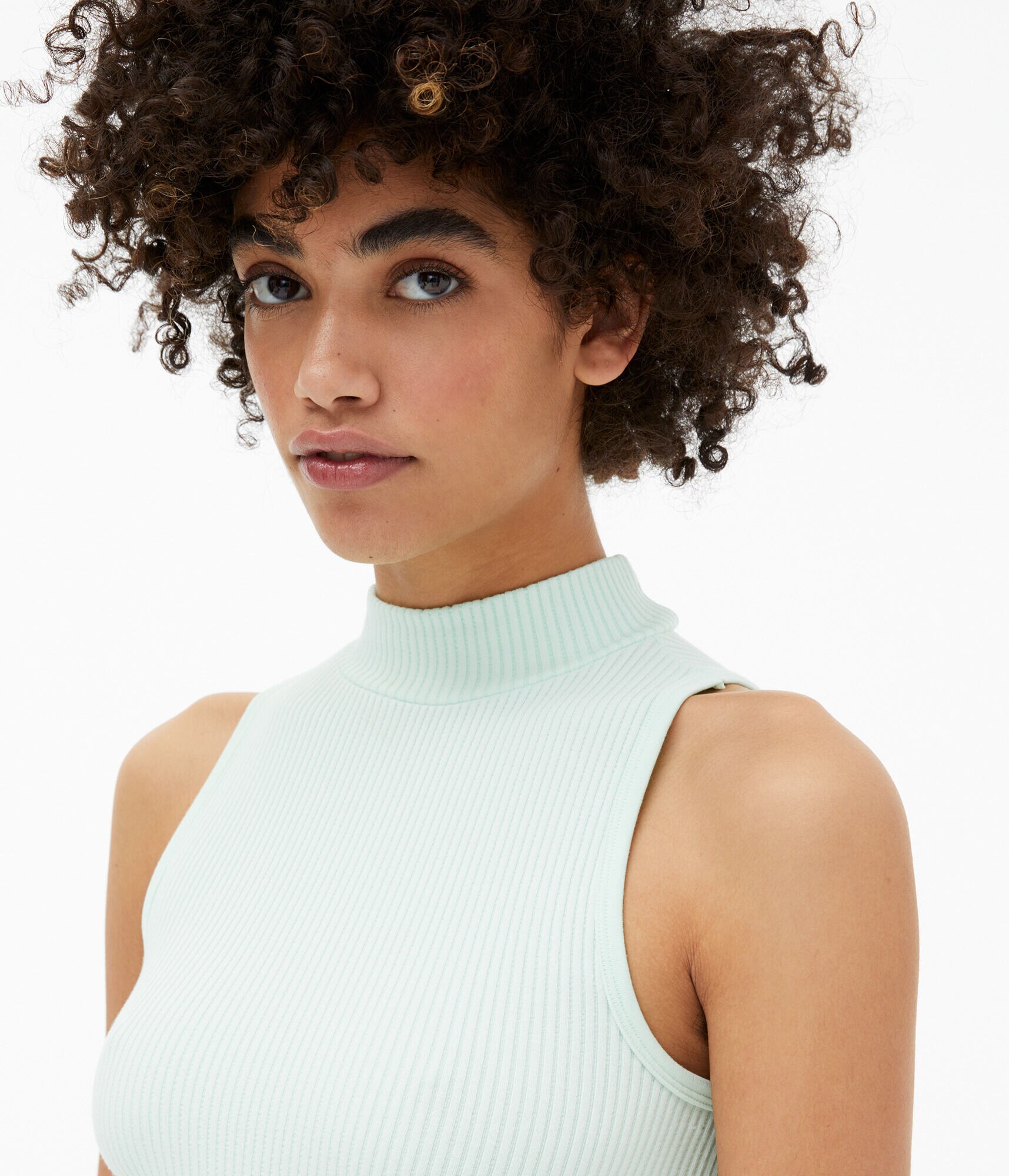 Seamless Mock-Neck Cropped Tank