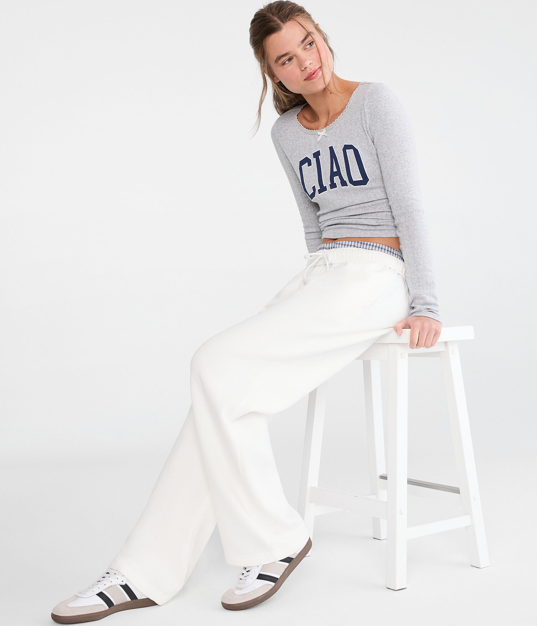 Mid-Rise Straight Leg Sweatpants