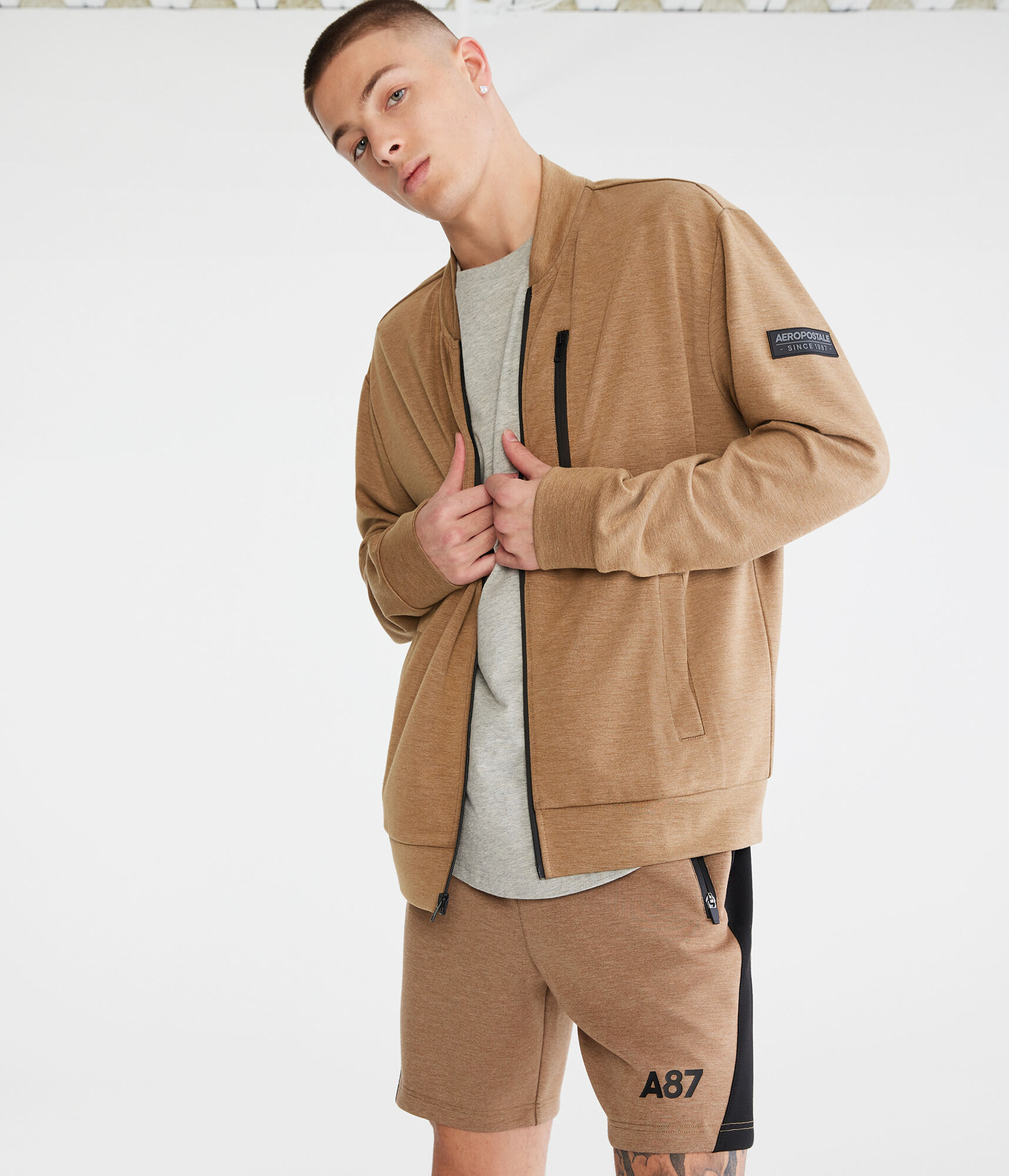 Aero MVMNT Tech Fleece Colorblock Shorts 7"