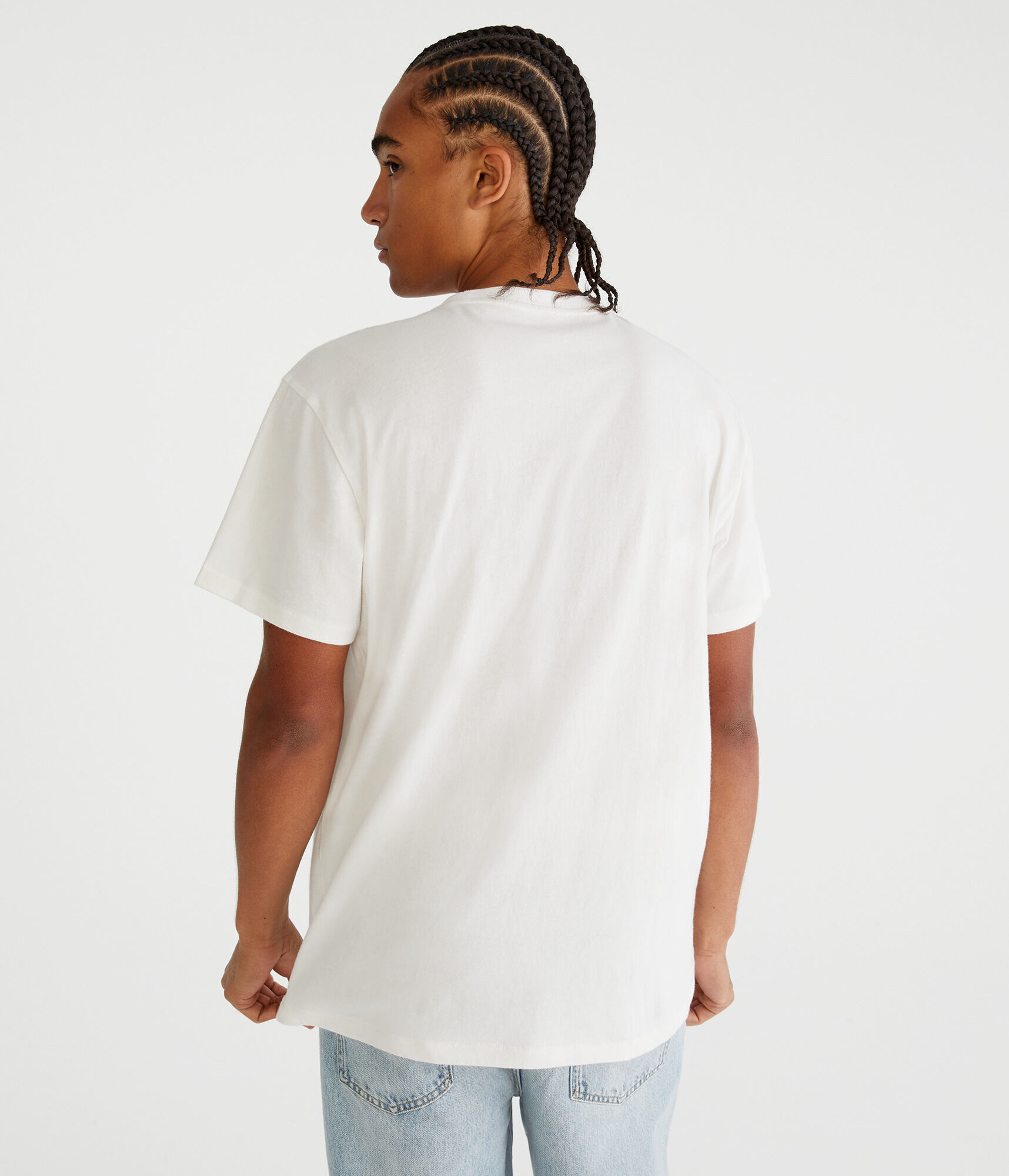 Aeropostale Queens Appliqué Graphic Tee