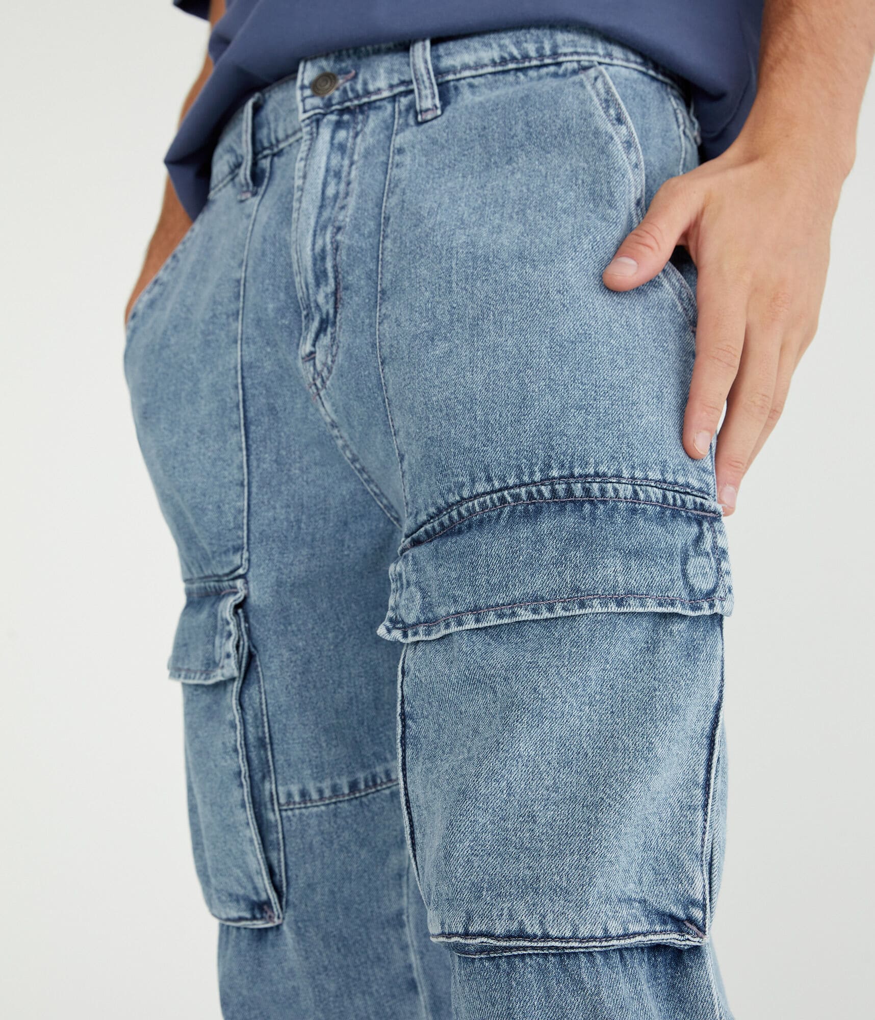 Relaxed Cargo Jean