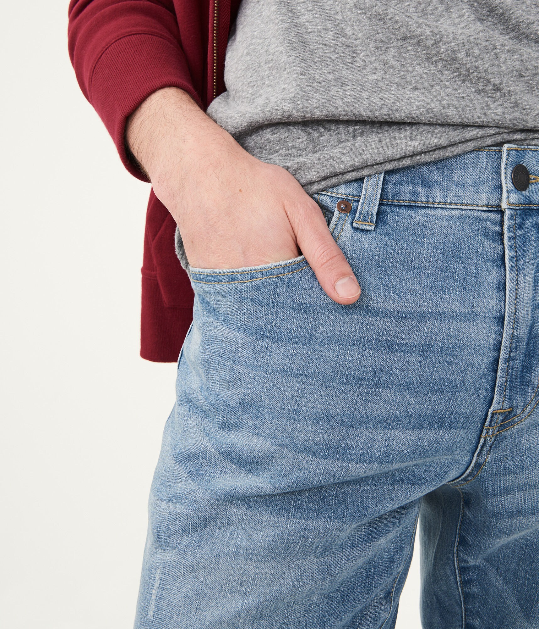 Skinny Flex Effects Light Wash Jean