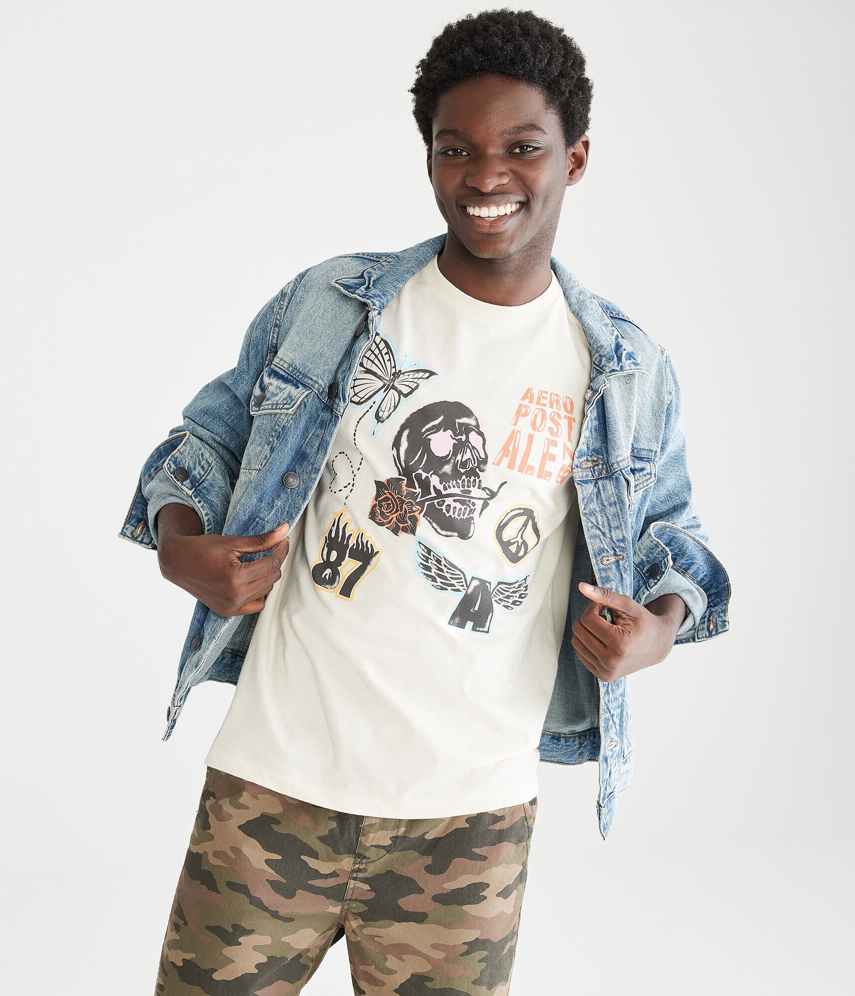 Aeropostale Skull Bites Rose Graphic Tee