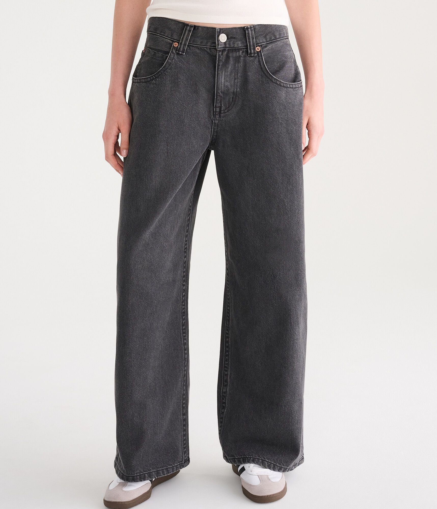 D&eacute;j&agrave; For Aero Low-Rise Super Baggy Rhinestone Rose Jean