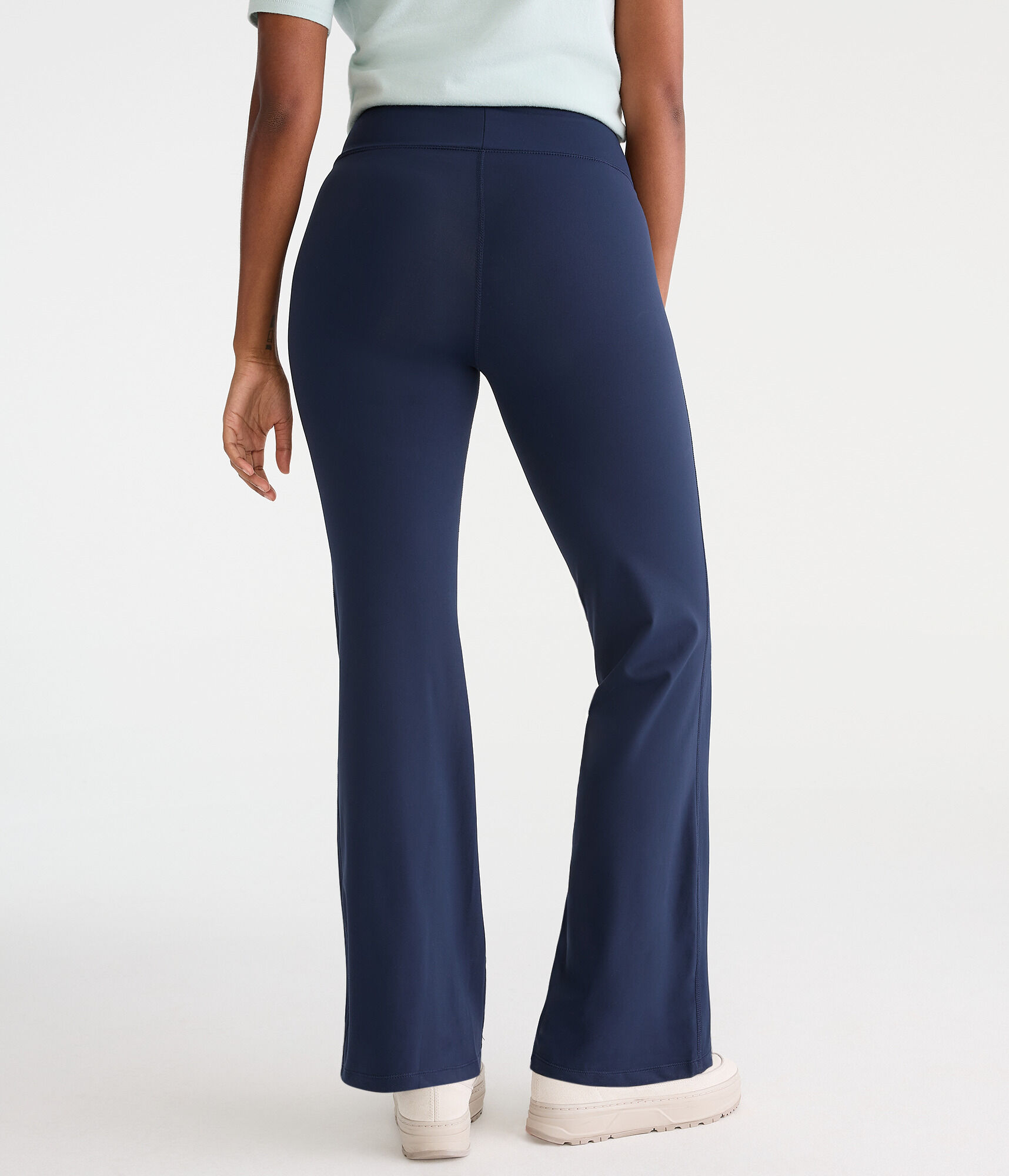 Curvy Air Soft Ultra High-Rise Flare Leggings
